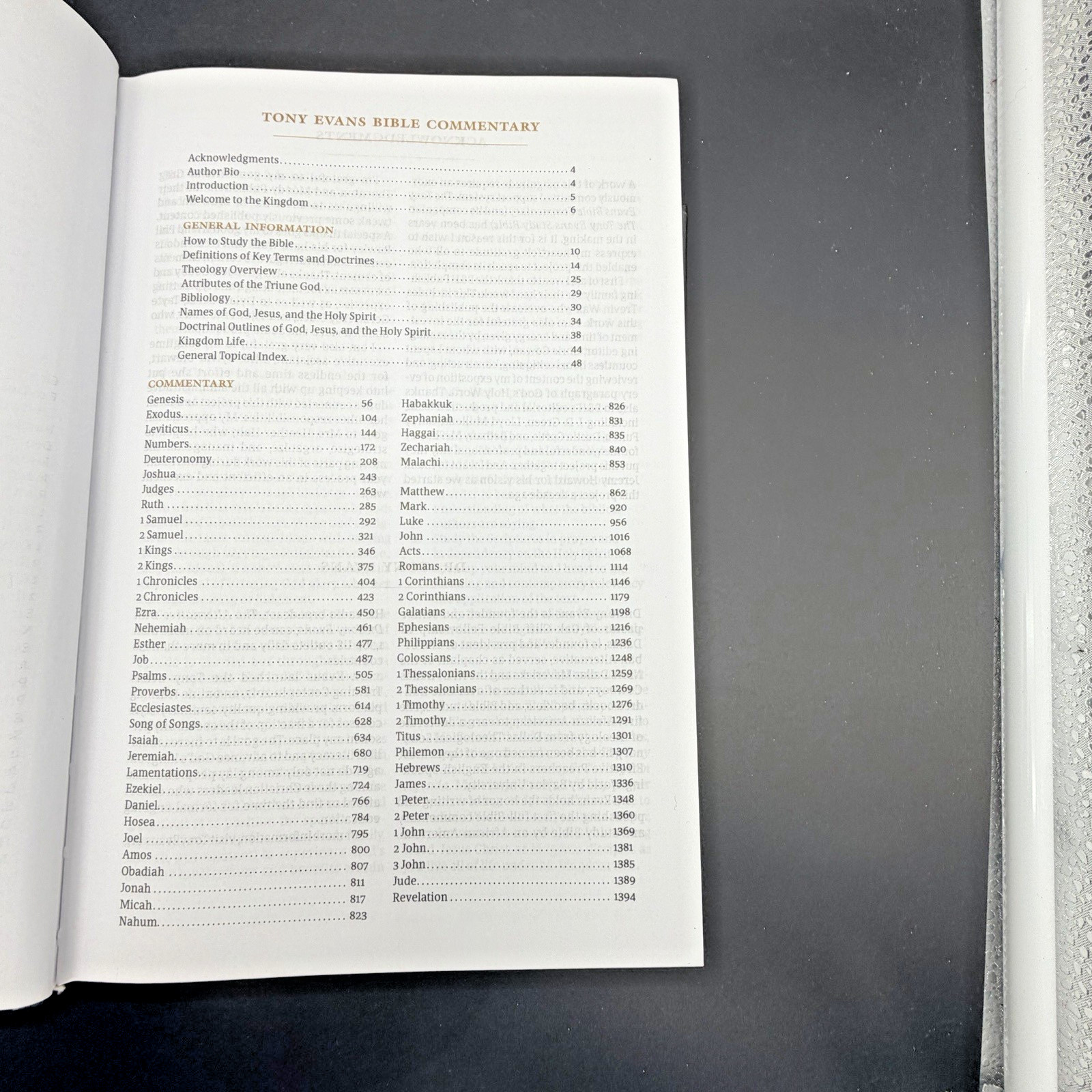 Tony Evans Bible Commentary HC 2019 CSB Holman – Kingdom Agenda Study
