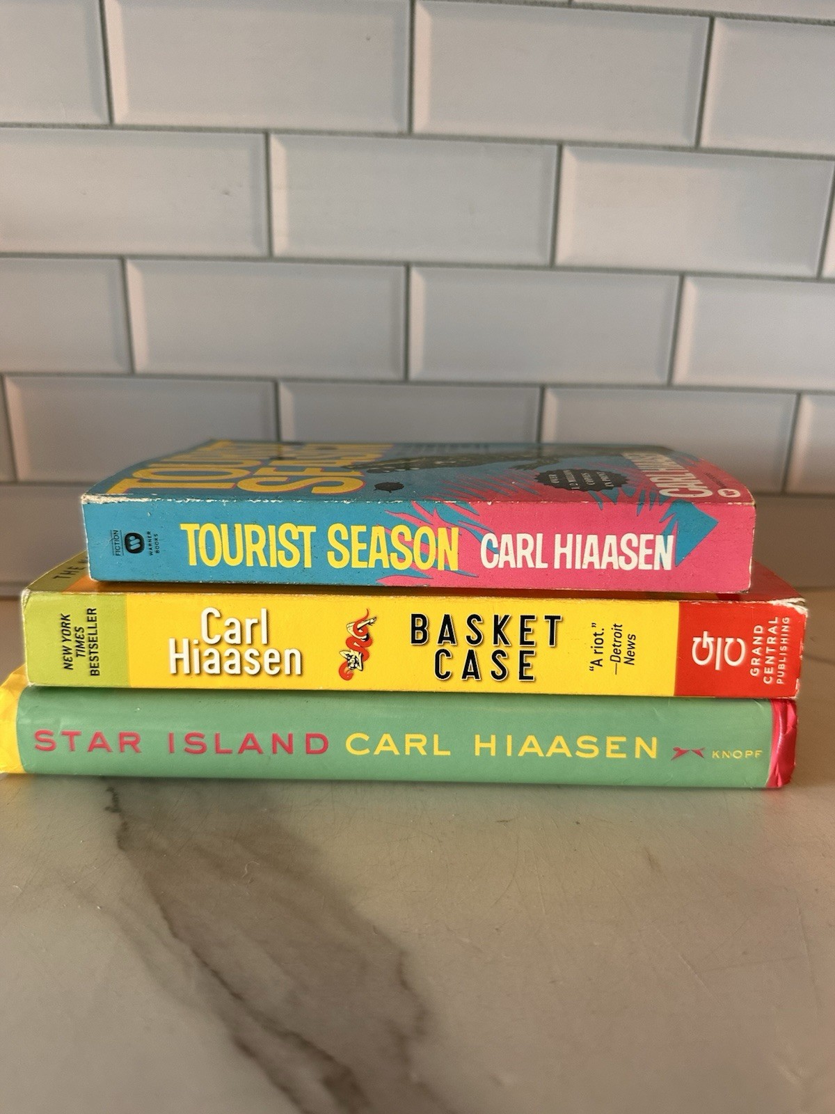 Carl Hiaasen Lot Of 3 Tourist Season Star Island Basket Case