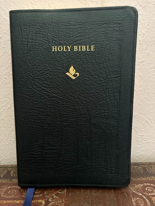 Cambridge Holy Bible NRSV Anglicized Edition Black French Morocco Leather 2013