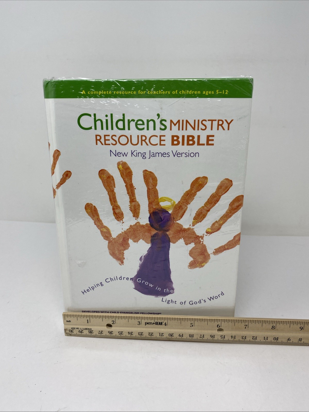 Children’s Ministry Resource Bible NKJV Helping Children NEW SEALED w/ Shelfwear