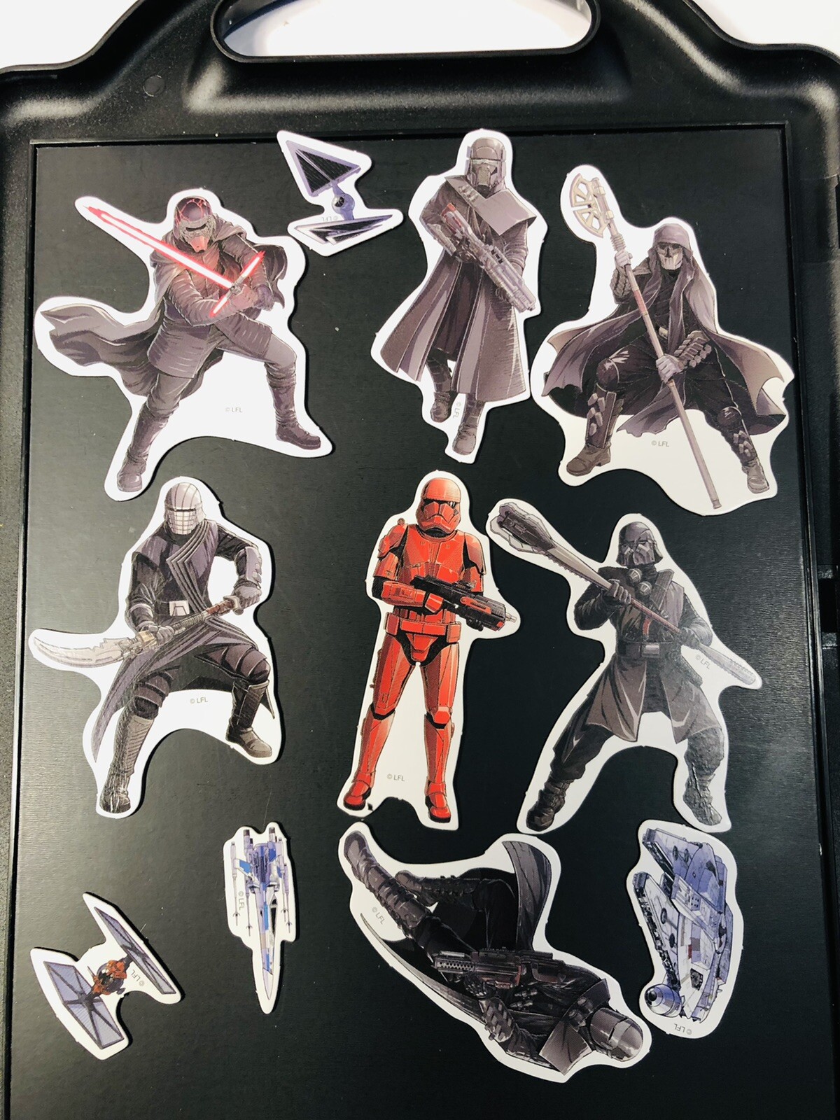 Star Wars – the Rise of Skywalker Book and Magnetic Playset Ages 3+ Pre Owned