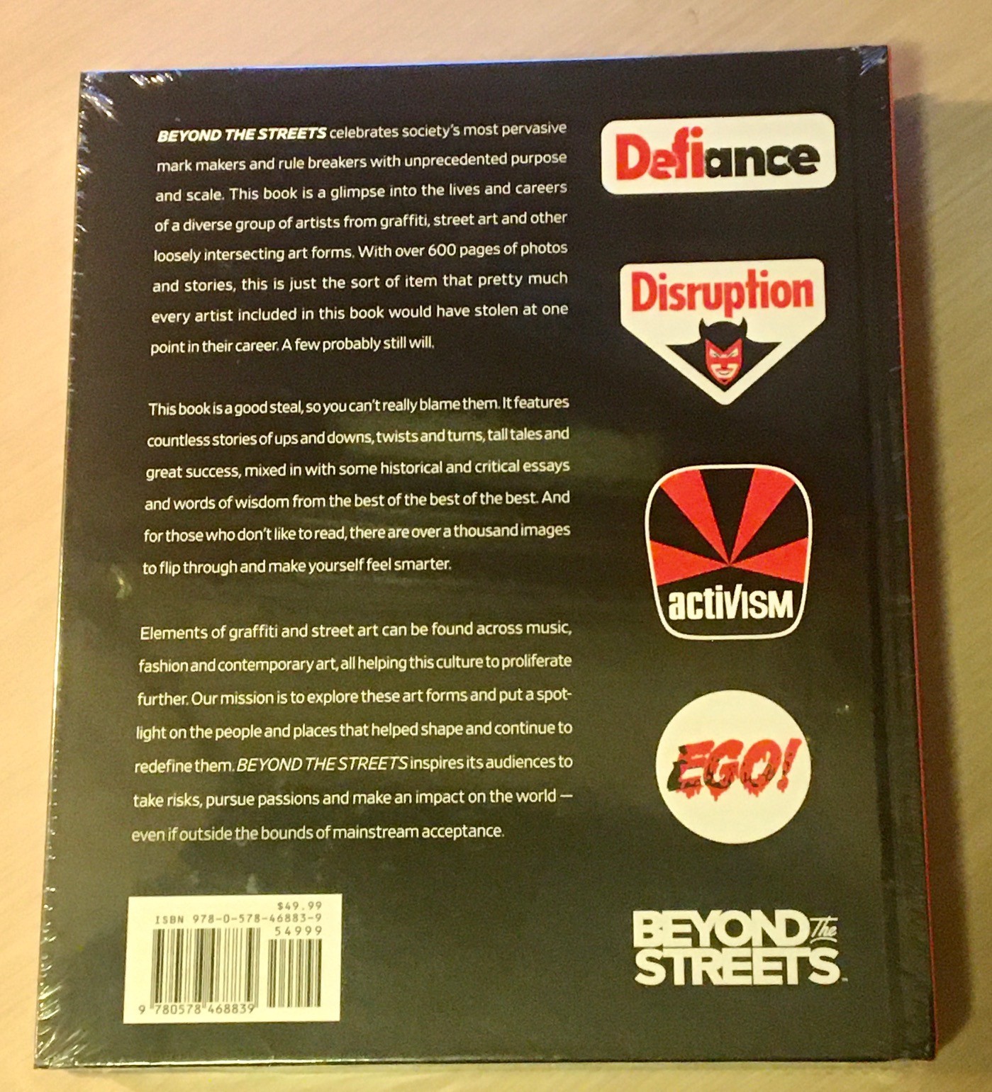 Beyond the Streets Vandalism as Contemporary Art book Shepard Fairy BANKSY KAWS