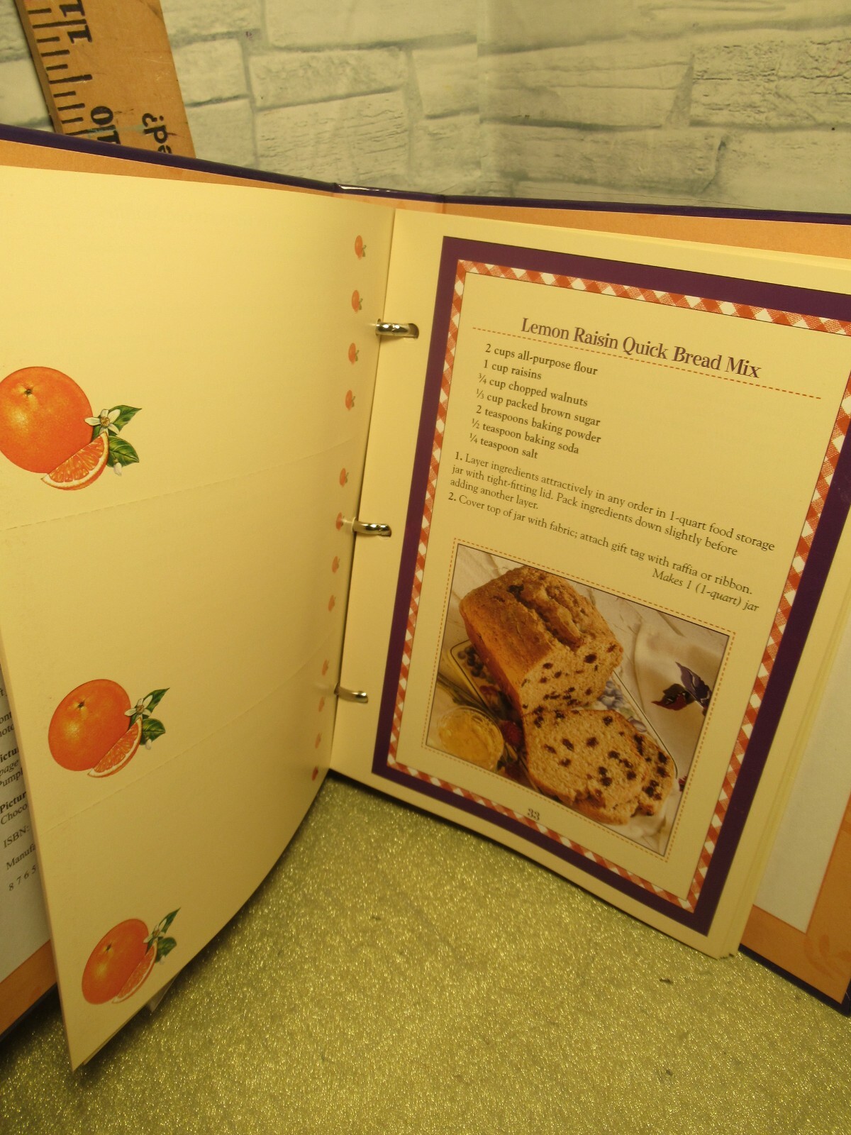 Gifts from a Jar / Muffins, Breads and Scones / 2005, Hardcover /