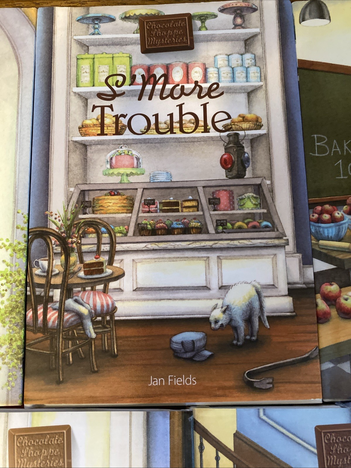 Annie’s Chocolate Shoppe Mysteries Set Of 7 K.D. McCrite, Katy Lee.READ