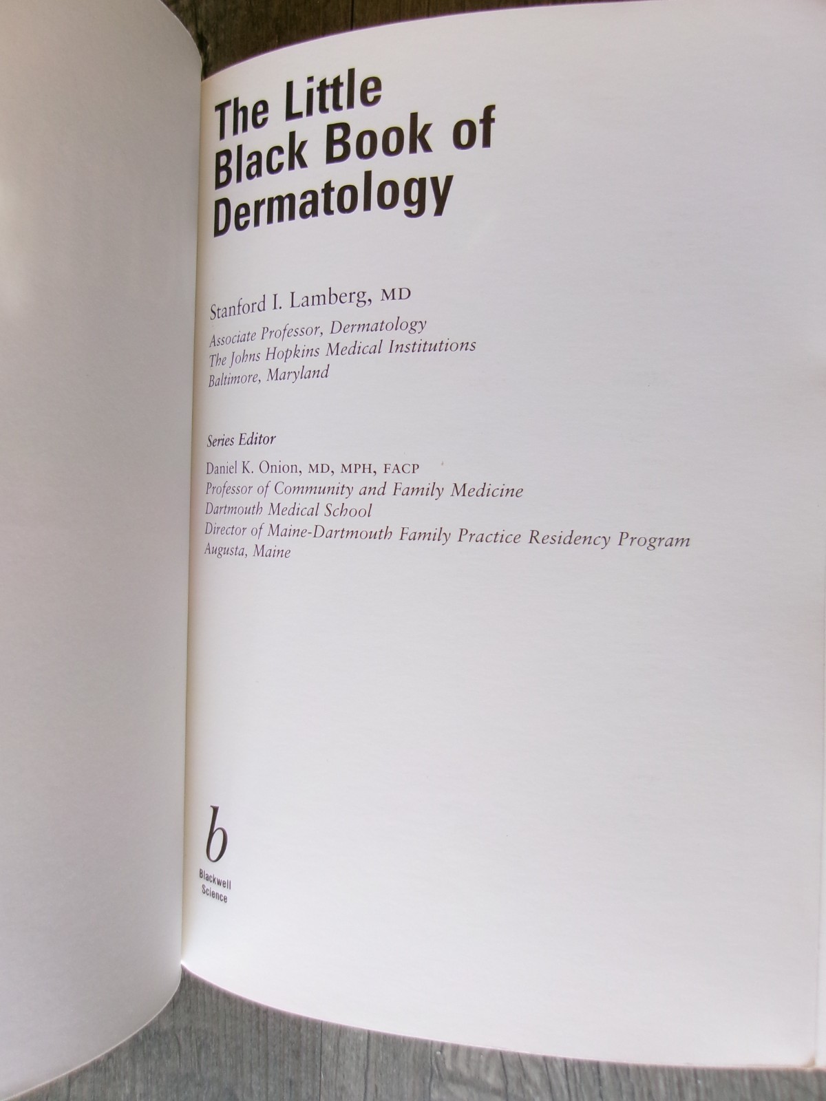 Little Black Book of Dermatology by Stanford I. Lamberg MD Primary Health 2000