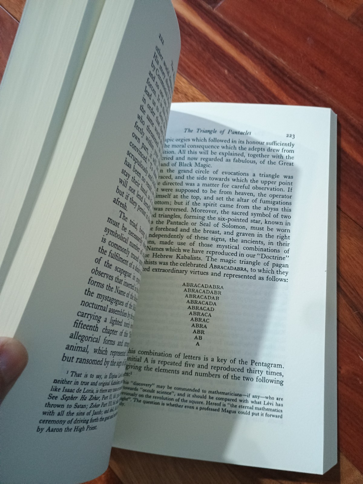 Transcendental Magic: Its Doctrine and Ritual 9781891396953 by Levi, Eliphas