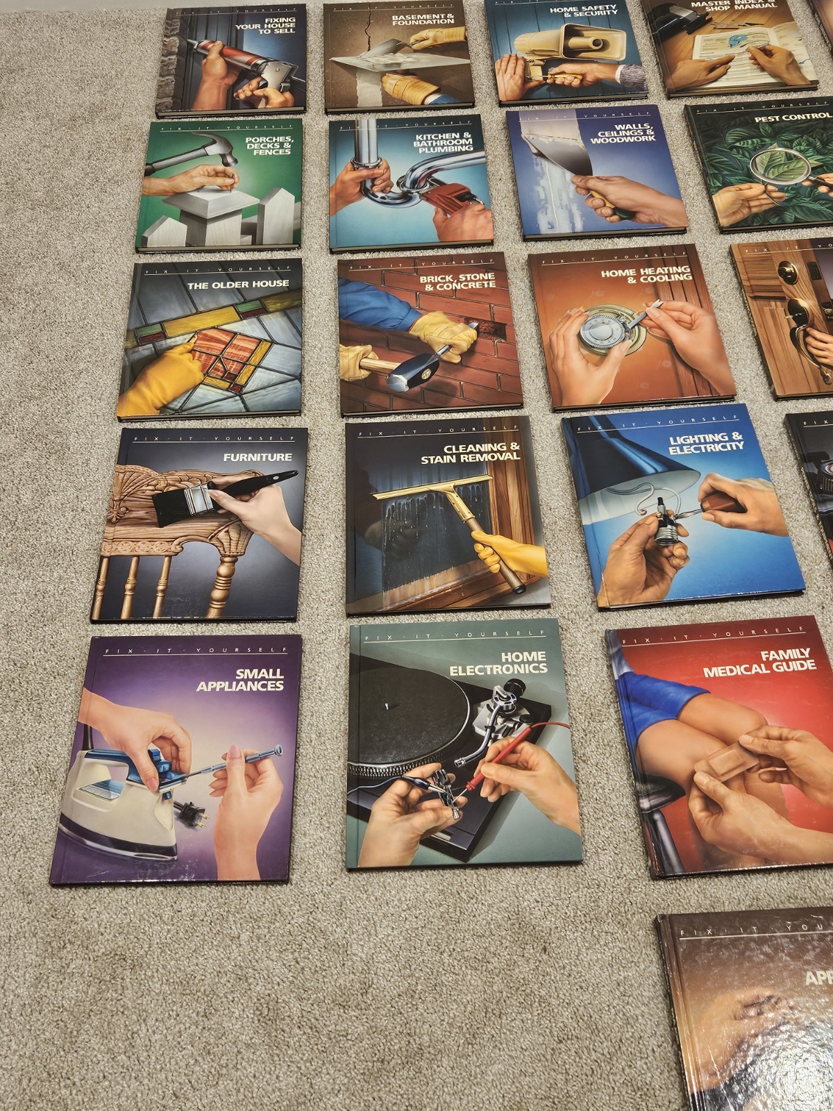 Vtg Complete Set 26 Reader’s Digest “Fix-It-Yourself” Home Repair & Maintenance