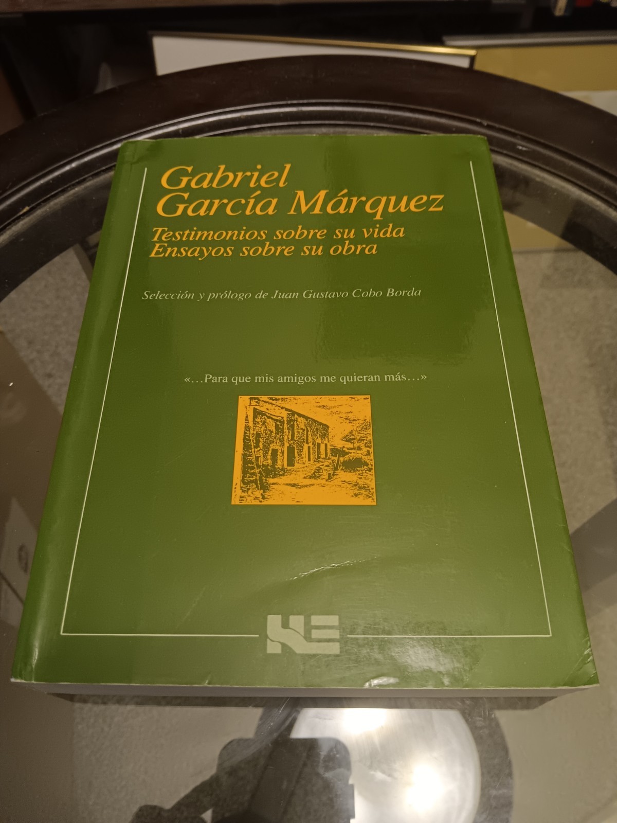 Gabriel García Márquez. Testimonios by Borda w/ Signed Postcard Association Copy