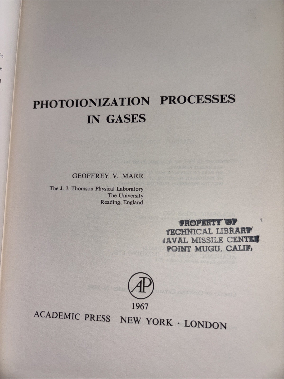 Wave Propagation and Group Velocity (Pure & Applied Physics)-Léon Brillouin-1962