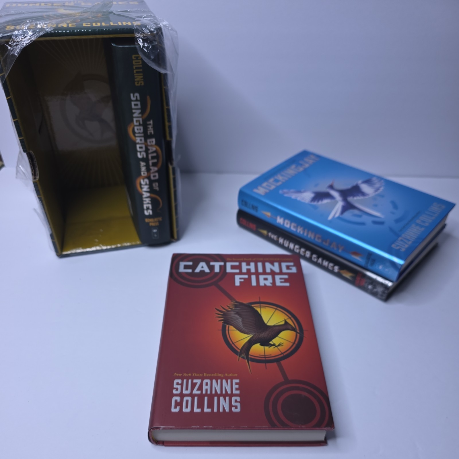 Hunger Games by Suzanne Collins 4 Book Hardcover Box Set