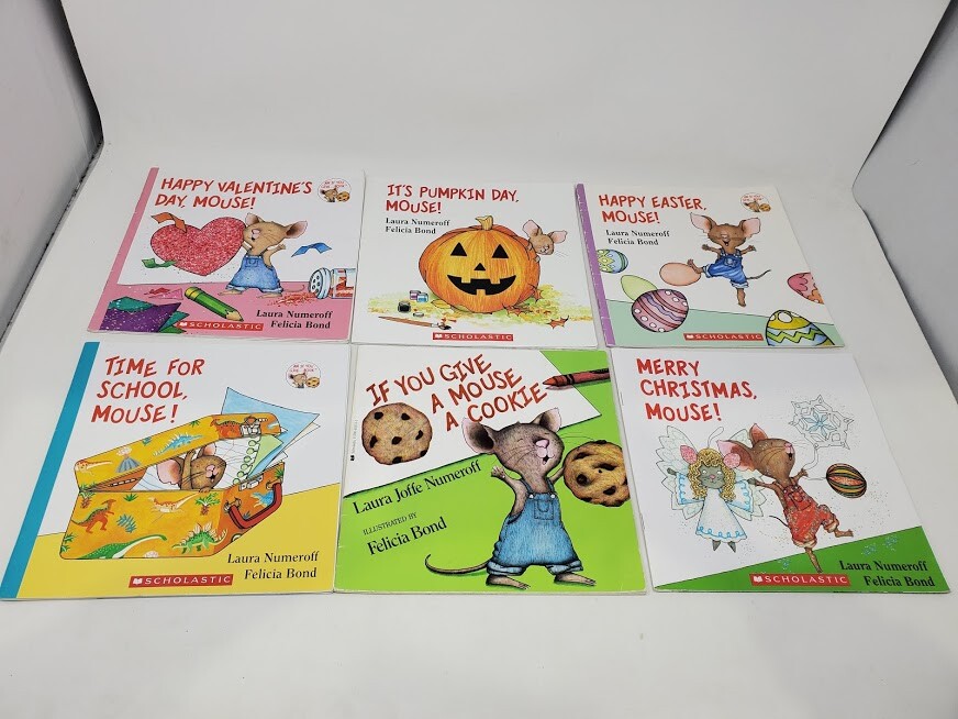 Lot of 8 If You Give a Mouse A Cookie Series Books by Laura Numeroff “RANDOM”