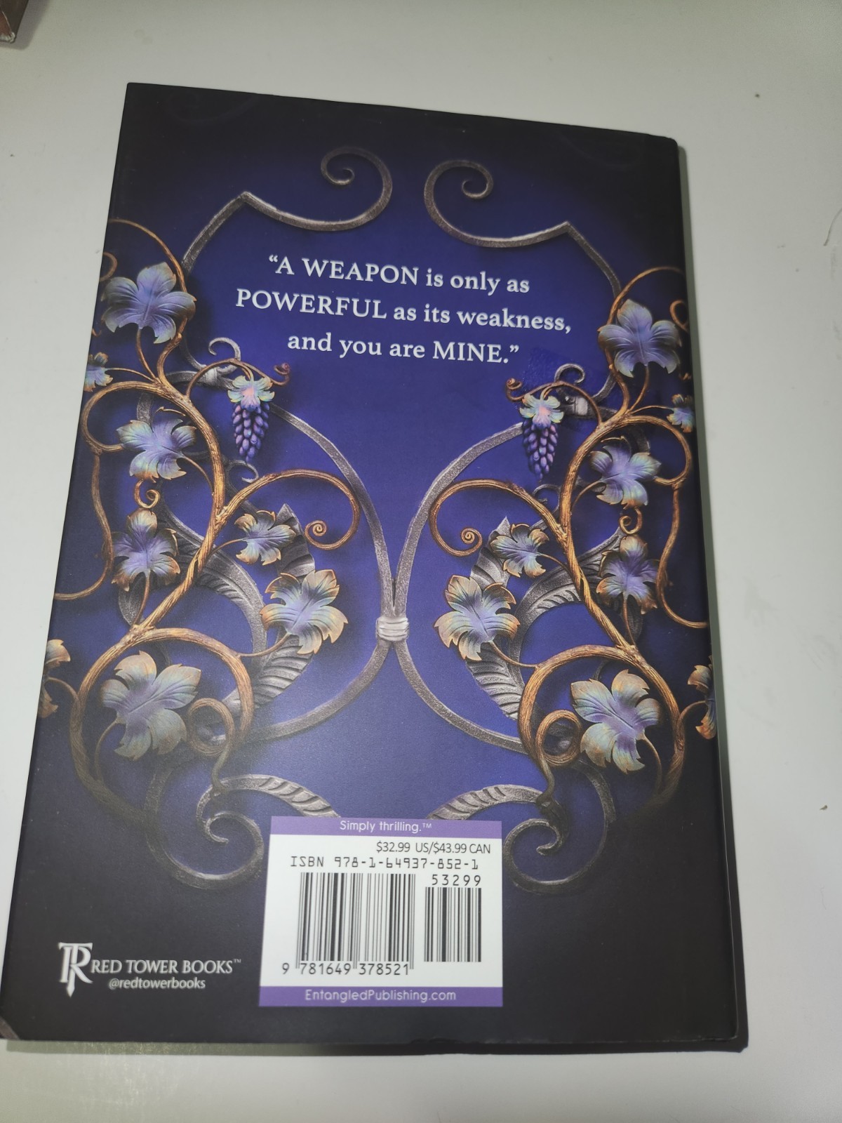 The Robin on the Oak Throne by K.A. Linde Hardcover Book Sprayed Edges