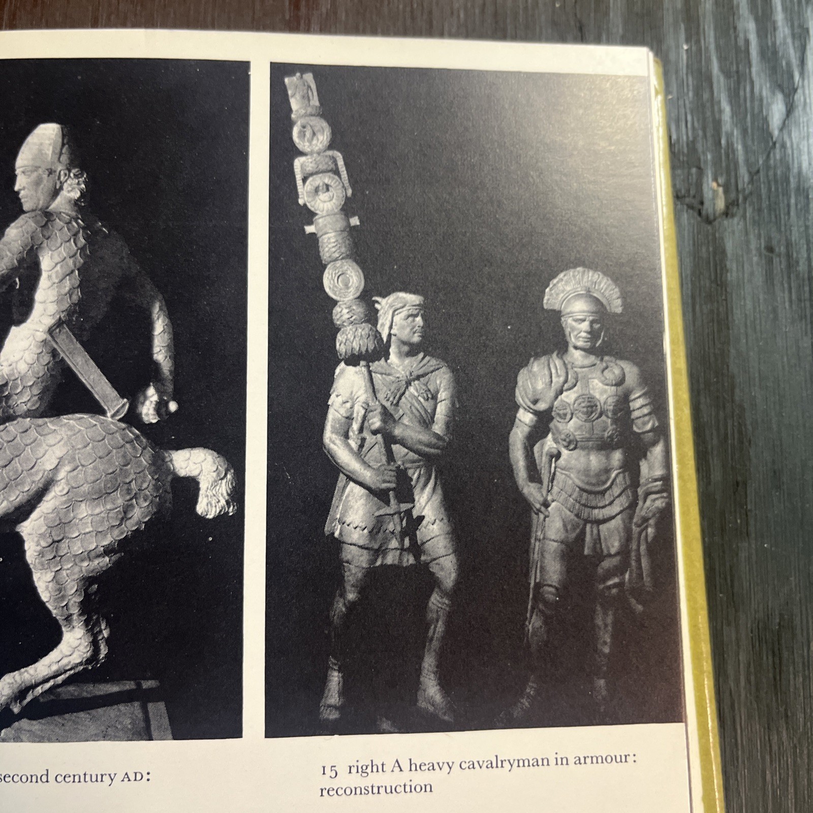 The Army of the Caesars Hardcover Michael Grant