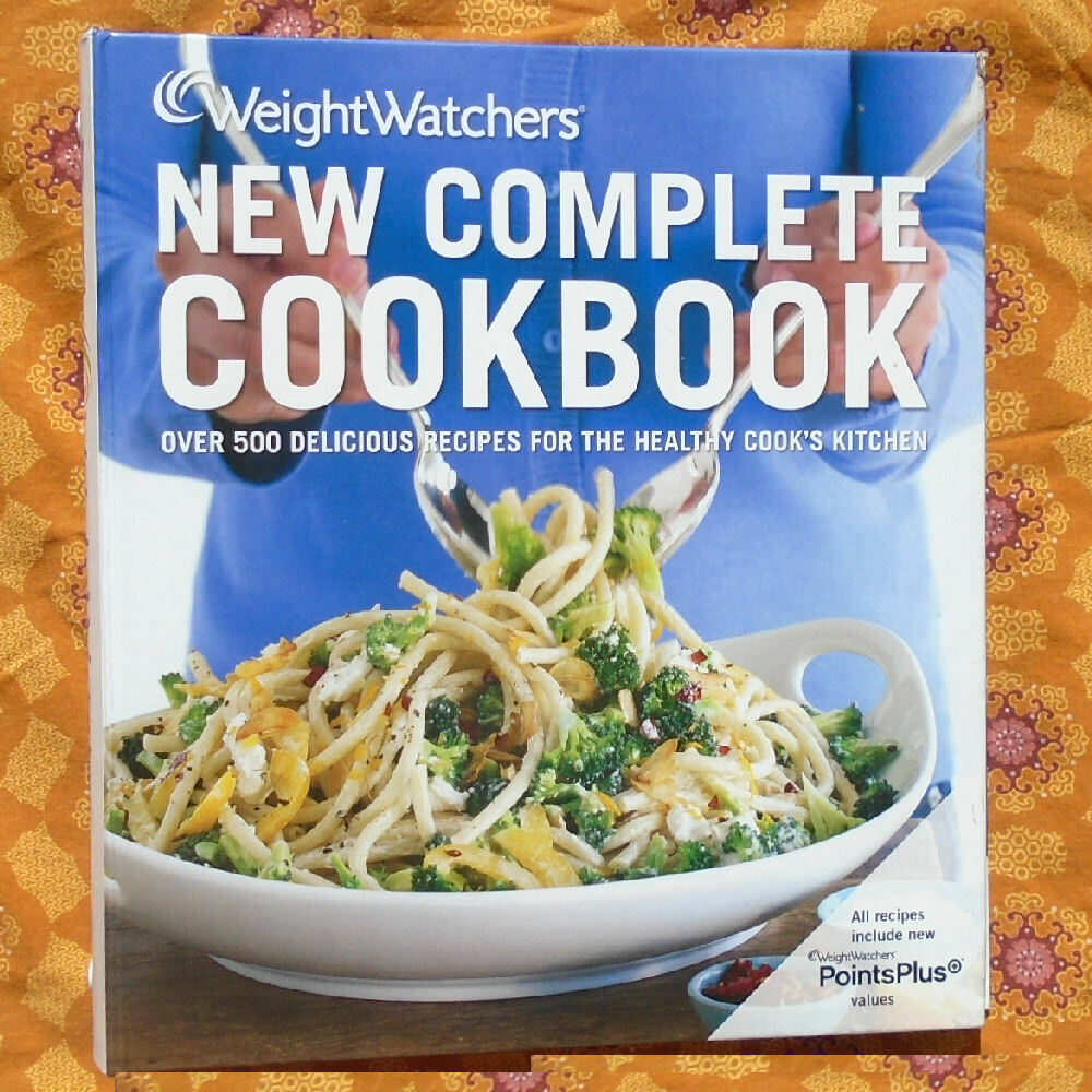 “Weight Watchers New Complete Cookbook” 436pages Illustrated HC 4th Edition Mint
