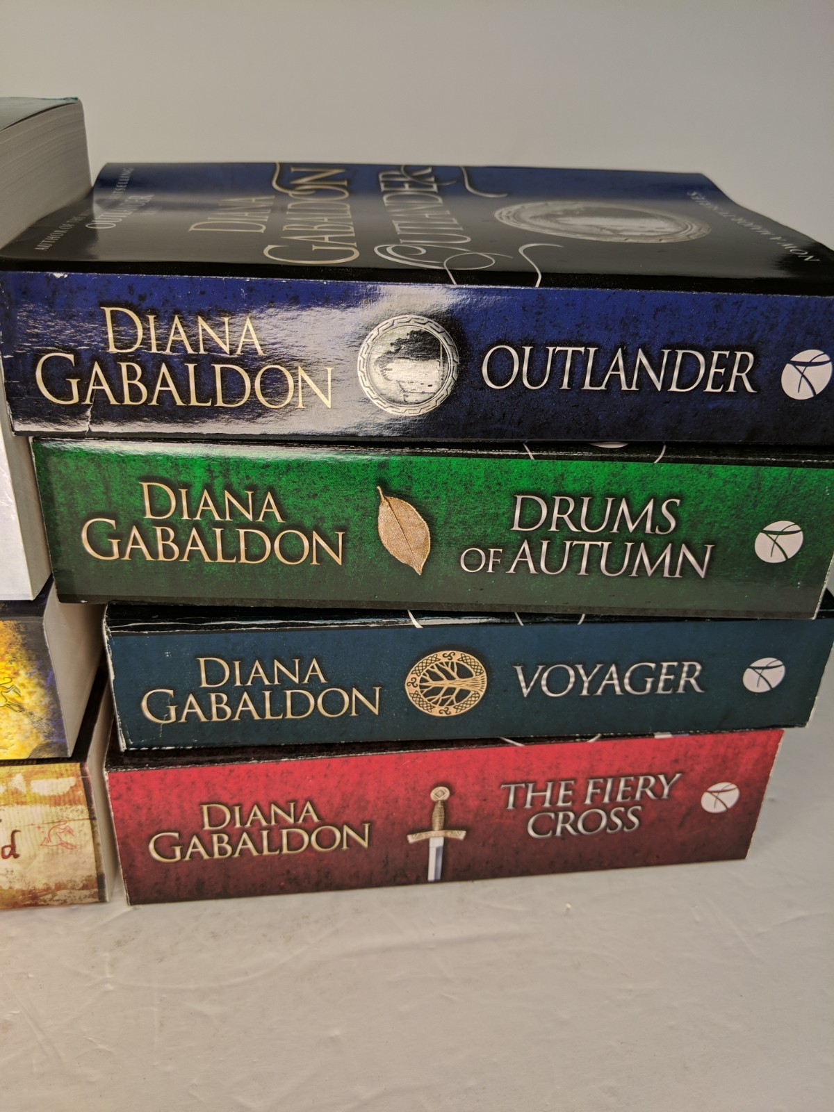 Diana Gabaldon Collection Outlander Series 8 Books Collection Paperback Set