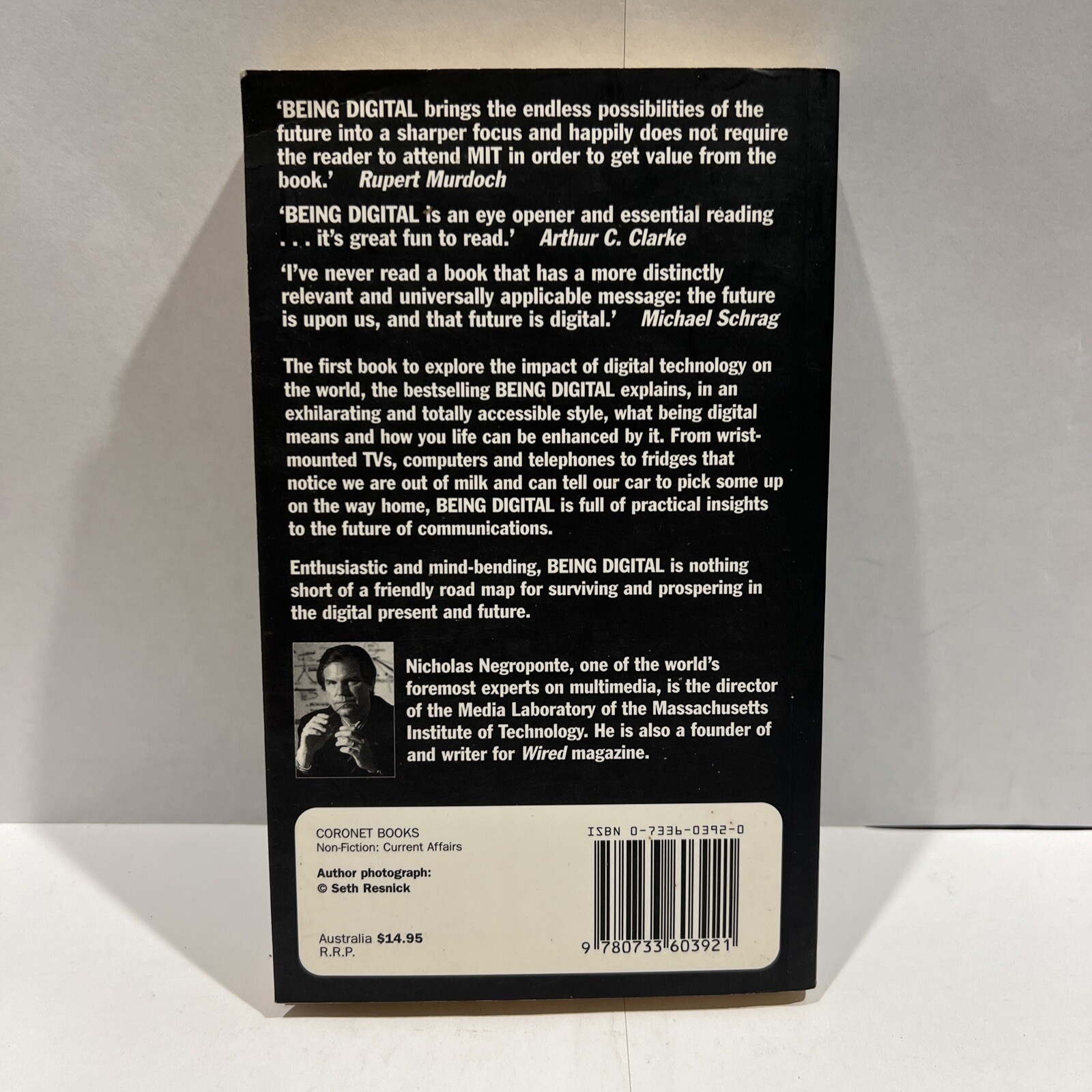 Being Digital By Nicholas Negroponte. 9780340645253