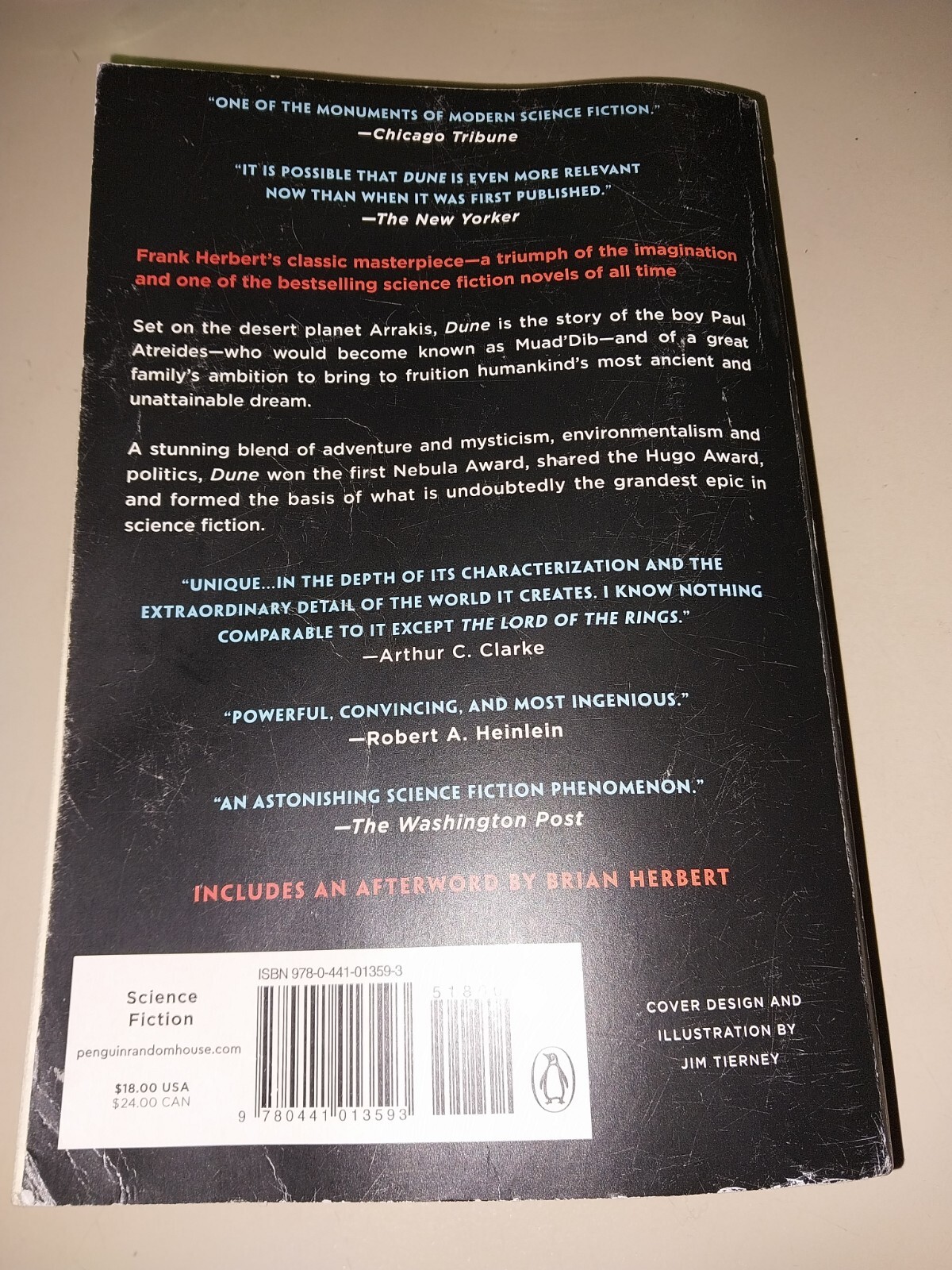 Dune by Frank herbert (trade paperback book)