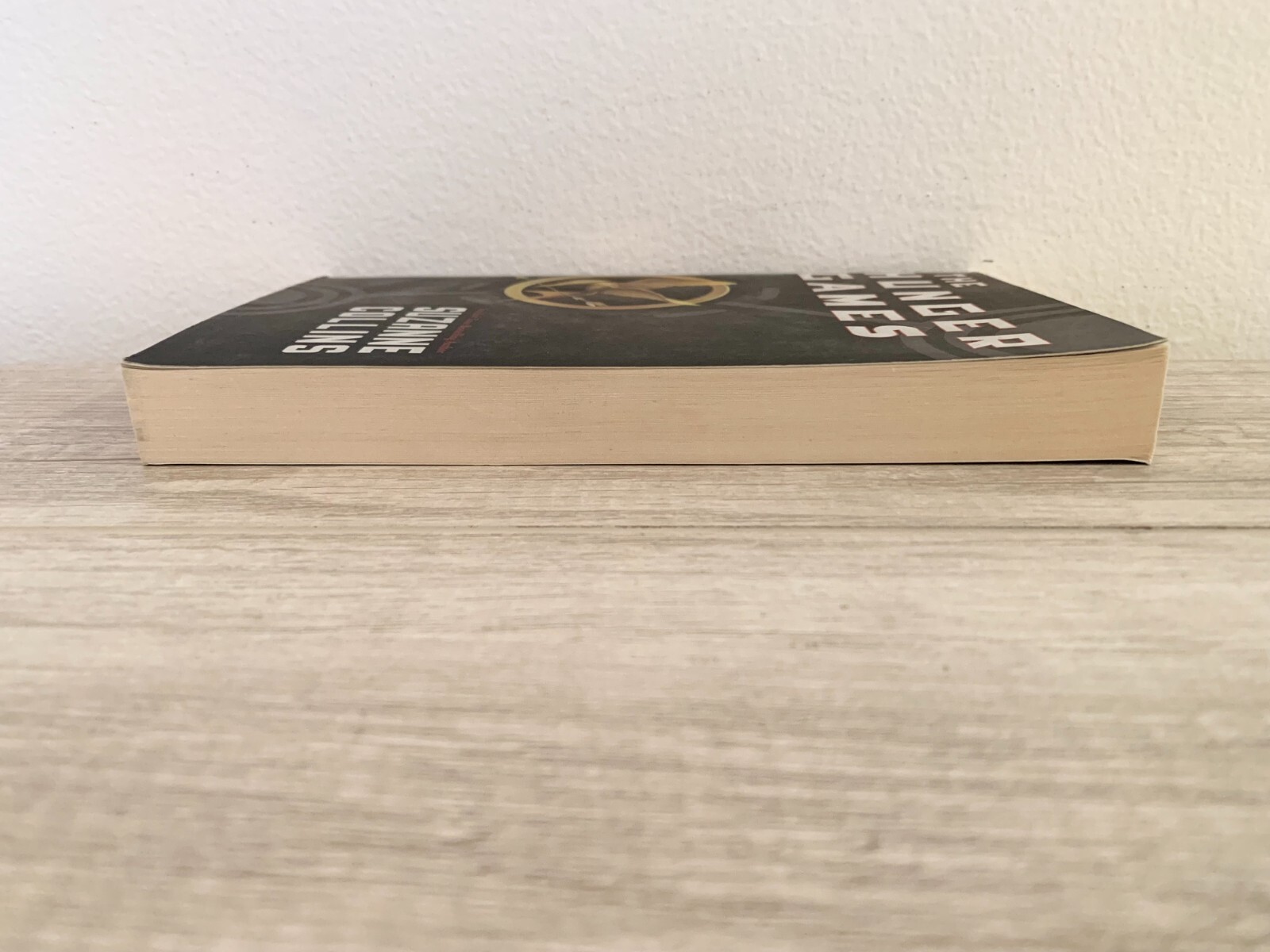 The Hunger Games Book # 1 Suzanne Collins