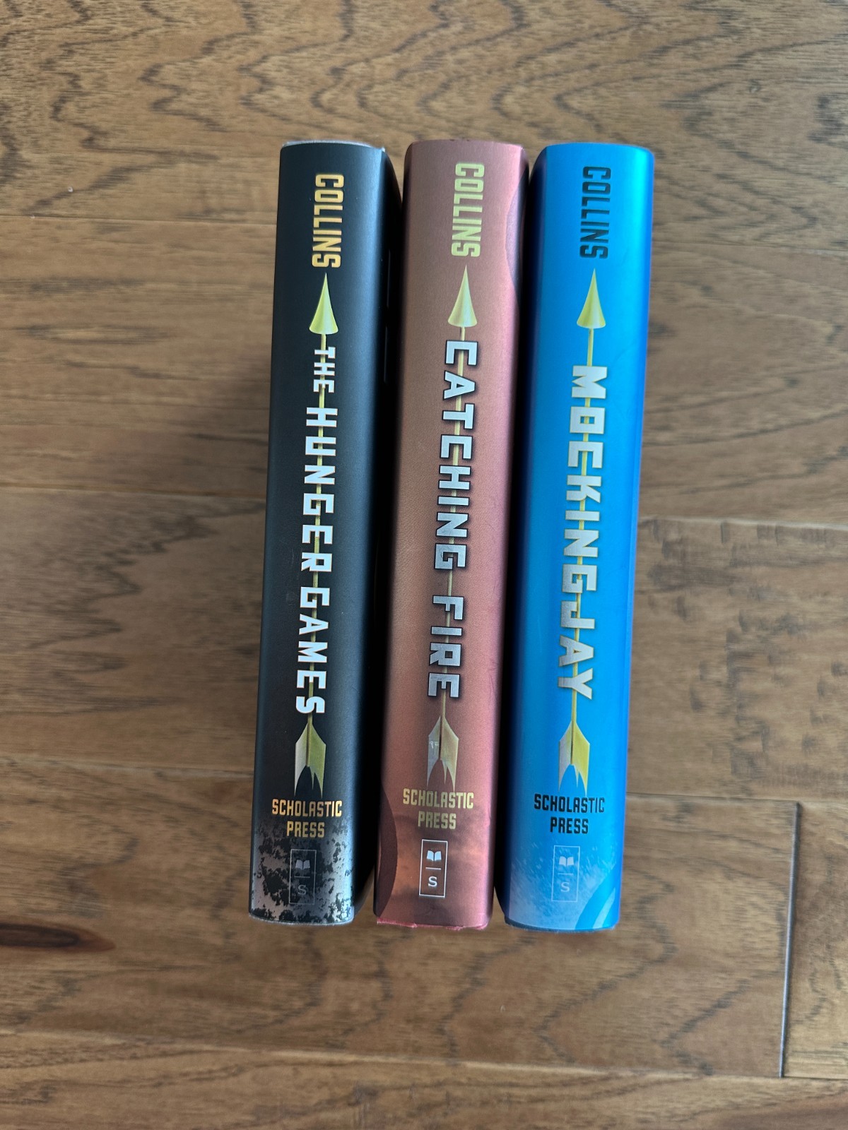 The Hunger Games Trilogy Set by Suzanne Collins Excellent Condition