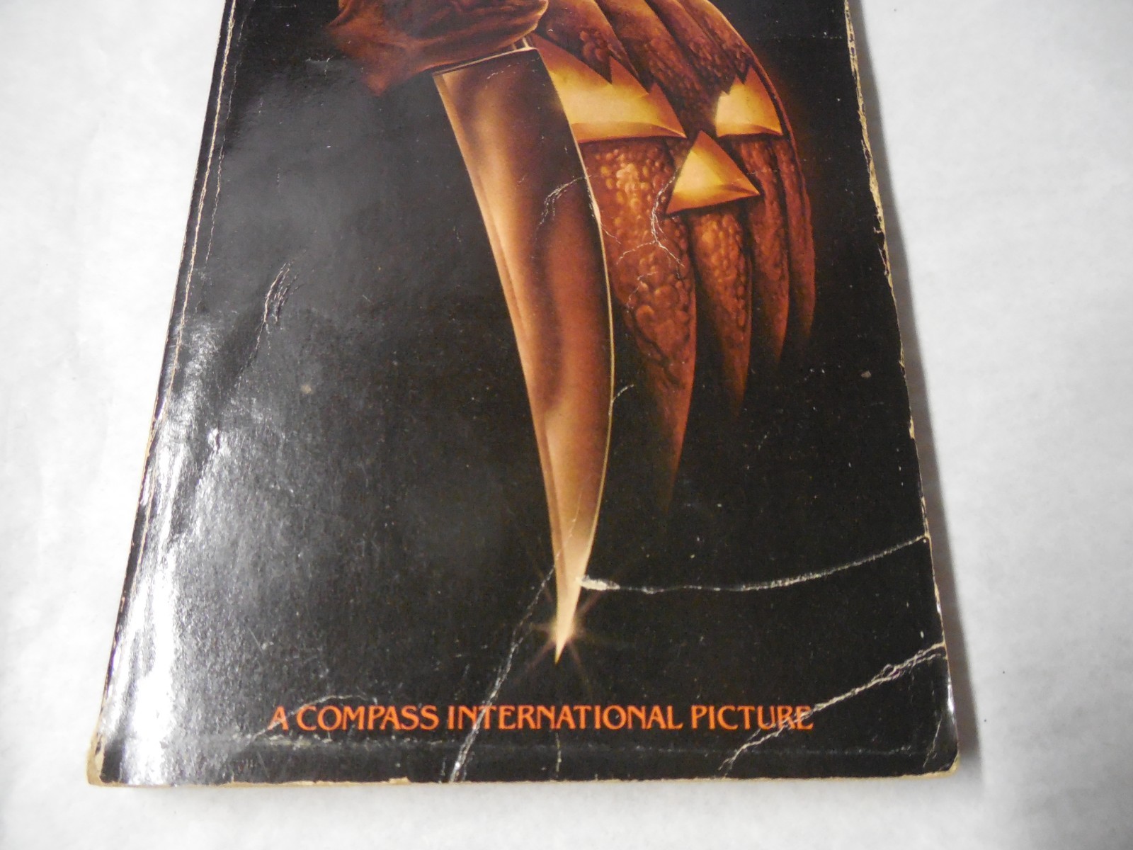 Halloween Movie Novelization by Curtis Richards A Bantam Book 1979 Paperback