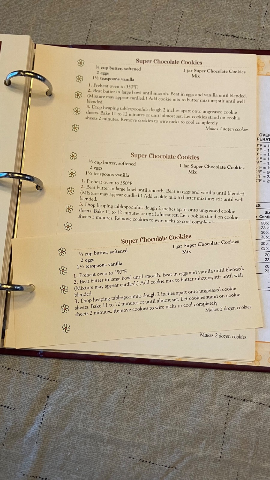 Cookies, Brownies & Bars (Gifts from a Jar) – Hardcover – Covers & Rafia
