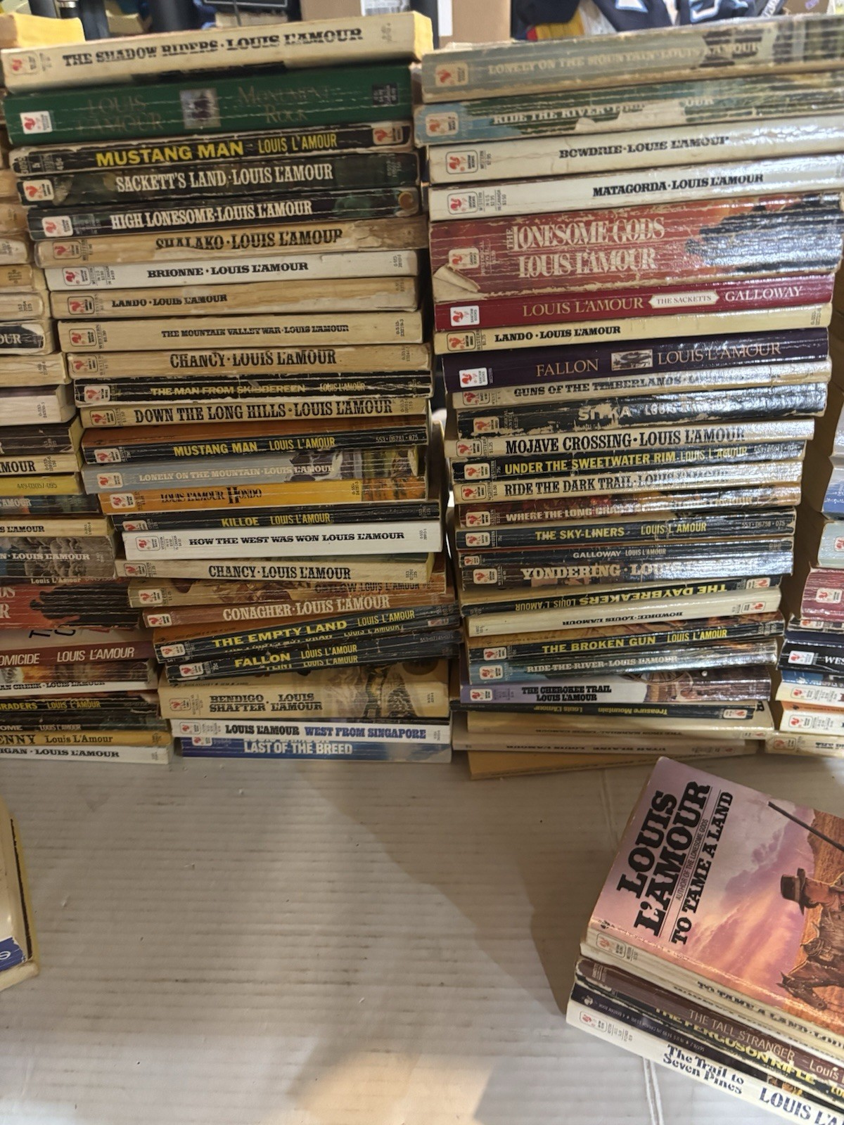 Huge Louis L’Amour Lot of 150 Western Paperback Books Vintage Collection