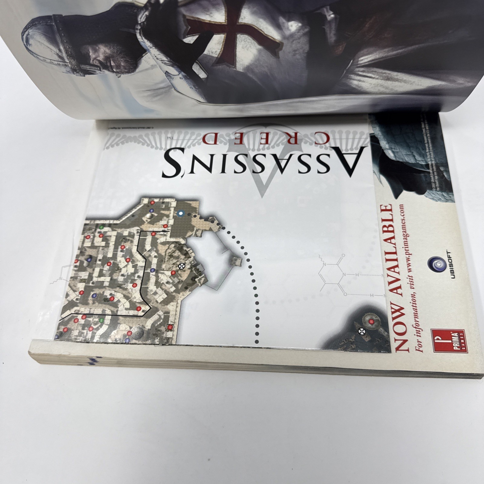 Assassin’s Creed 1 Prima Official Game Strategy Guide with Foldout Poster Map