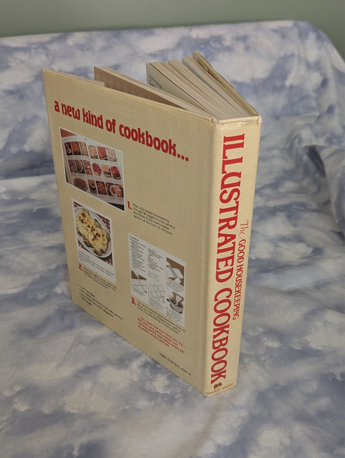 Vintage 1980 First Edition The Good Housekeeping Illustrated Cookbook Hardcover