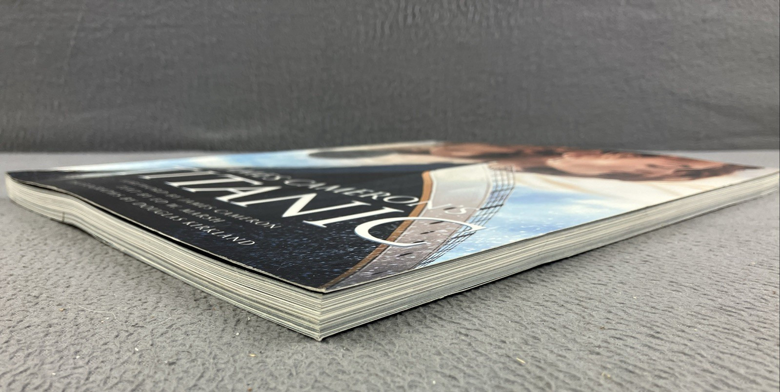 Titanic Book. Behind The Scenes. 178 Pages. James Cameron’s Titanic Story