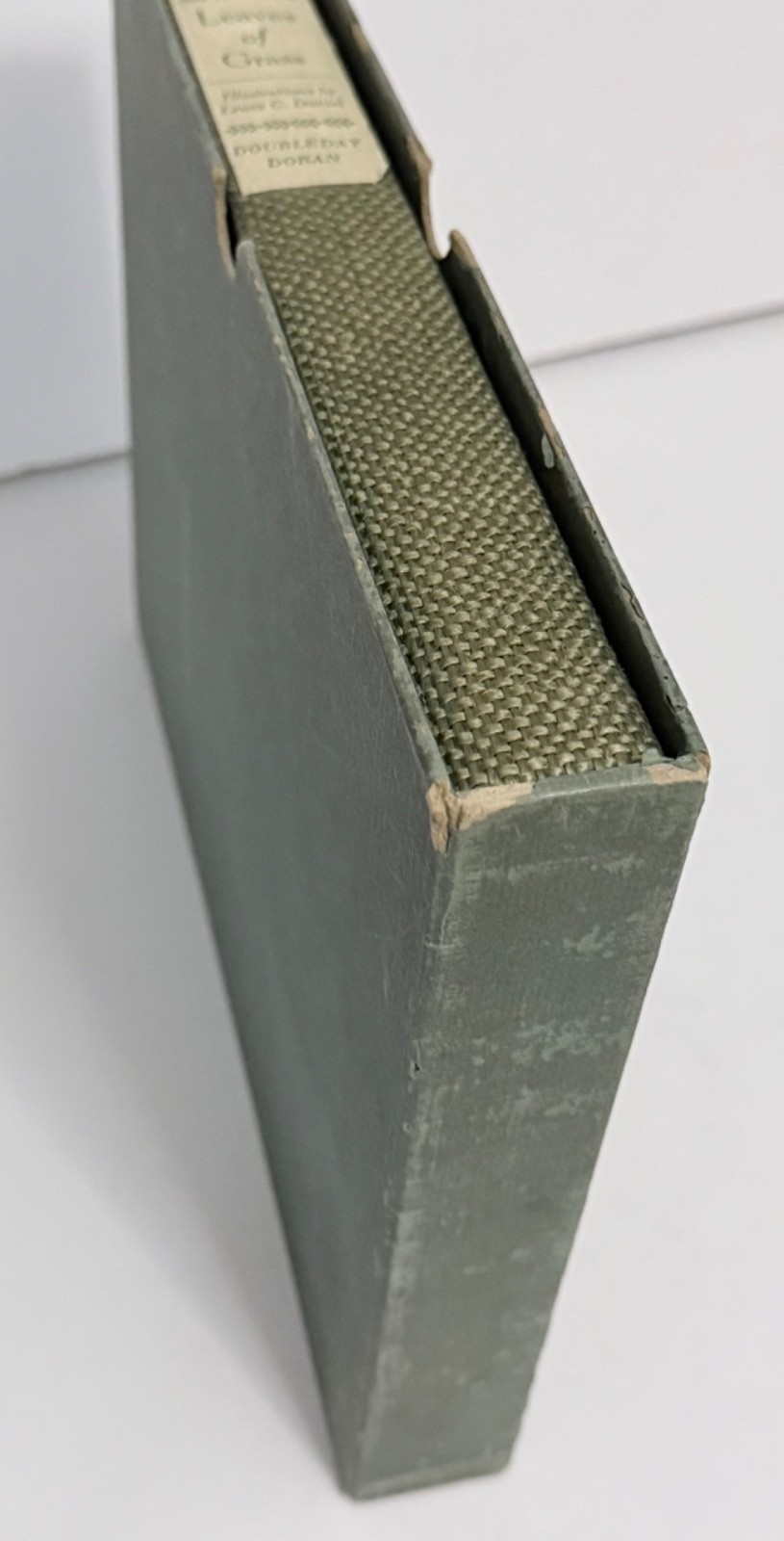 Leaves of Grass by Walt Whitman Illustrated by Lewis Daniel 1940 HC & Slipcase