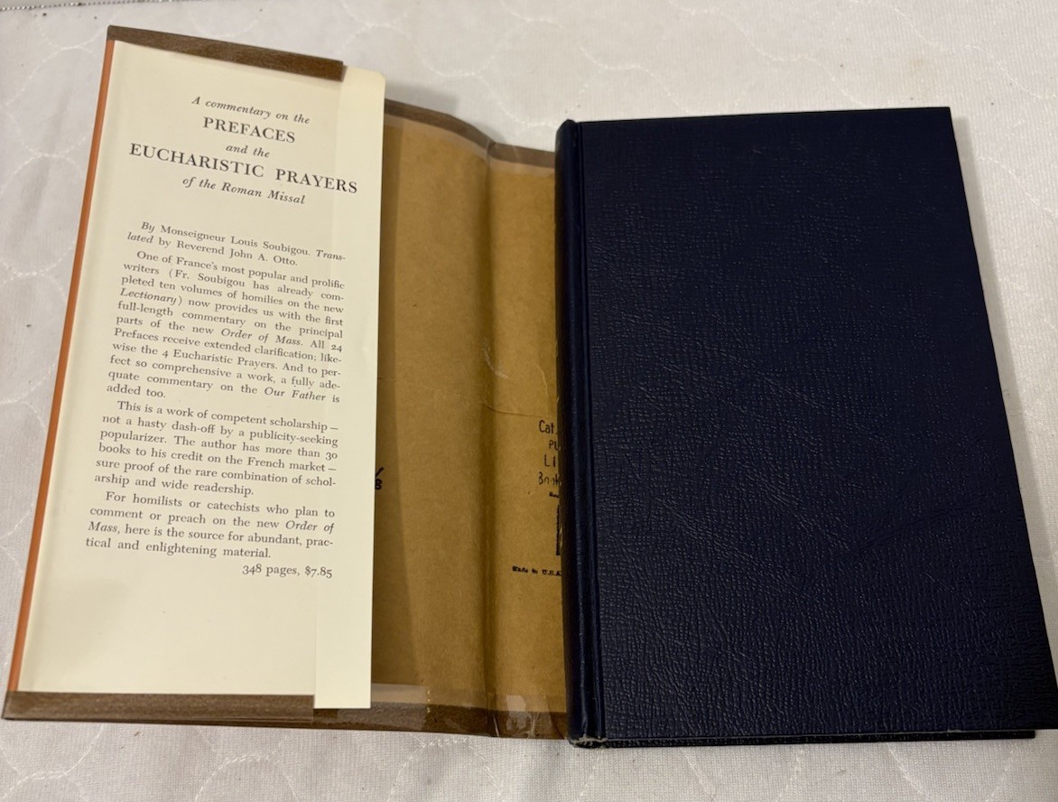 A Commentary on the Prefaces and the Eucharistic Prayers of the Roman Missal