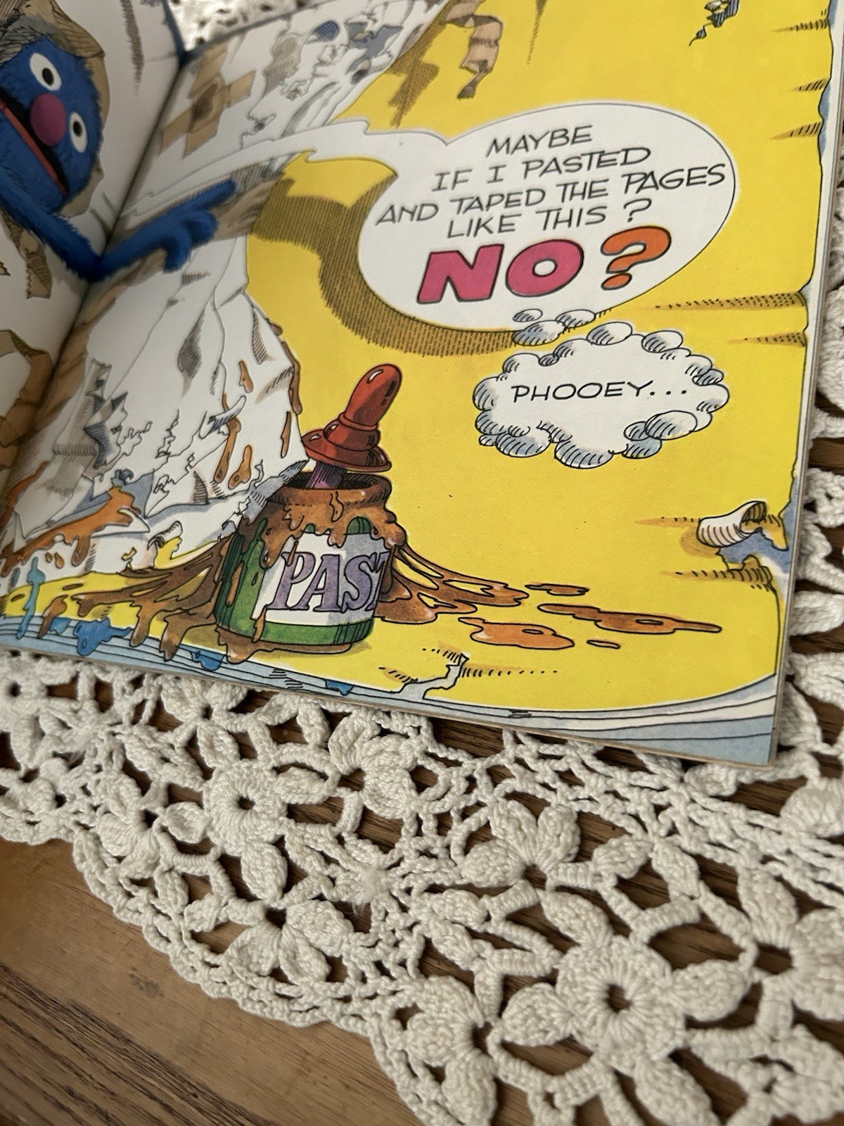 Vintage 1976 CTW Sesame Street Hide & Seek Grover Book Children