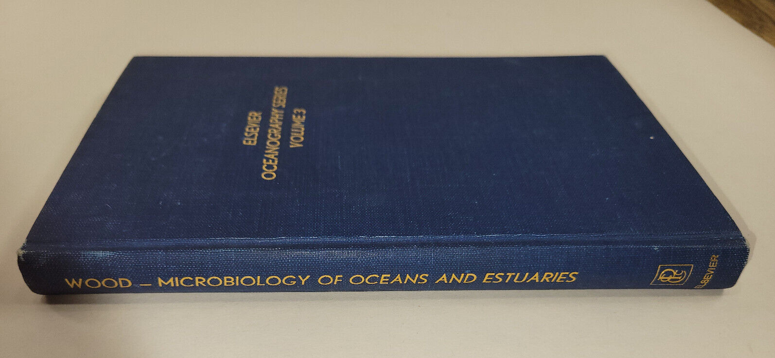 Microbiology of Oceans and Estuaries Wood E. J. Ferguson Elsevier Vol. 3