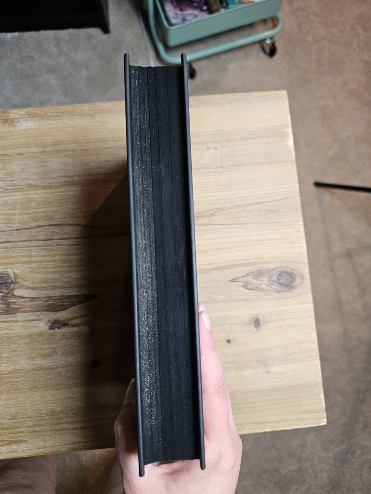 Isles of the Emberdark Premium Hardcover Brandon Sanderson – Dragonsteel Edition