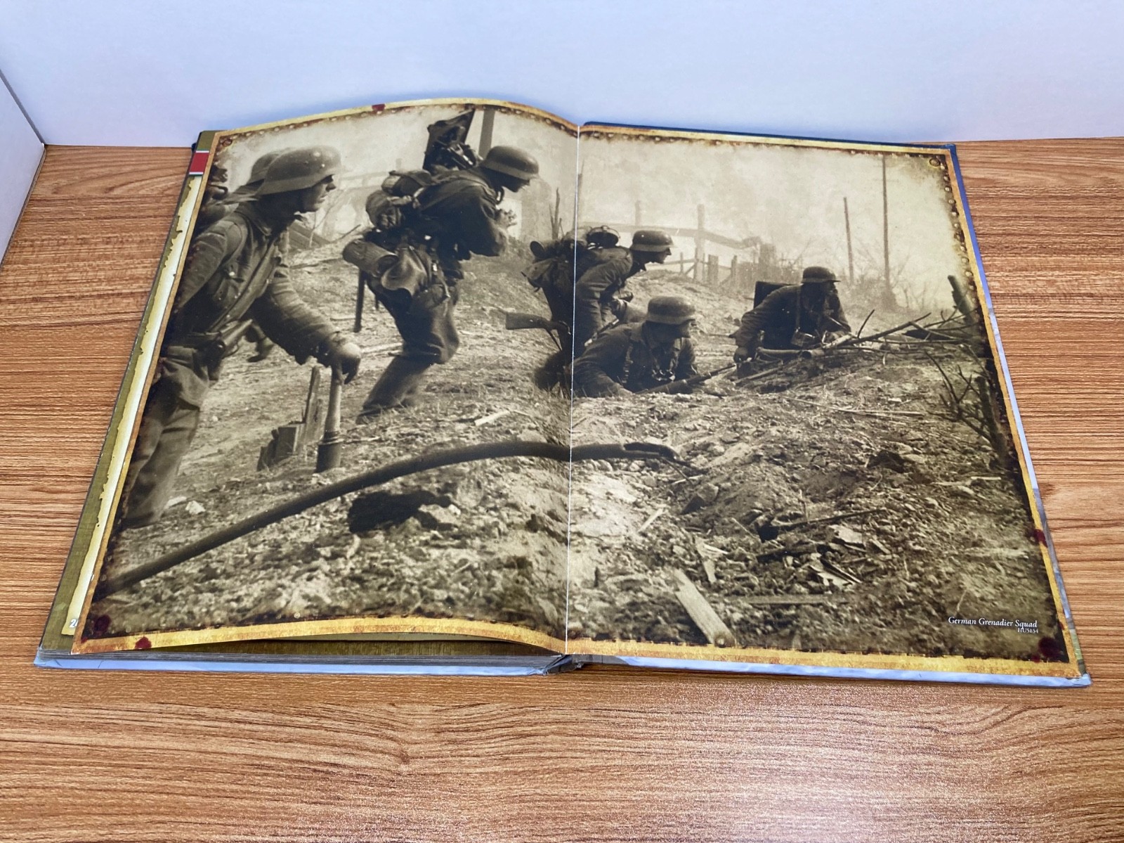 EASTERN FRONT (1942-1943) FLAMES OF WAR – MINIATURES GAME + RULE BOOK + BONUS