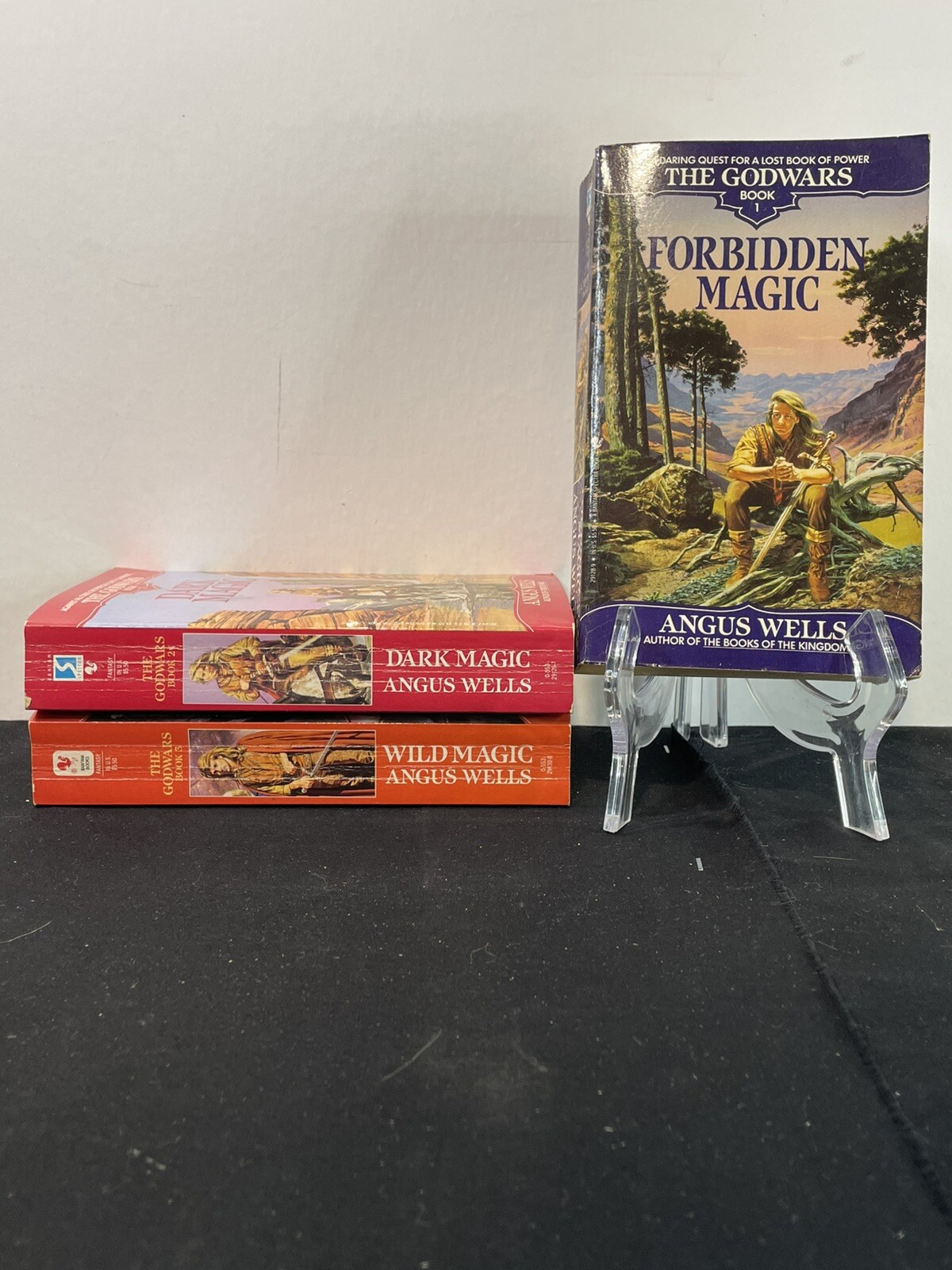3V Set THE GODWARS Angus Wells – Forbidden Magic, Dark Magic, Wild Magic