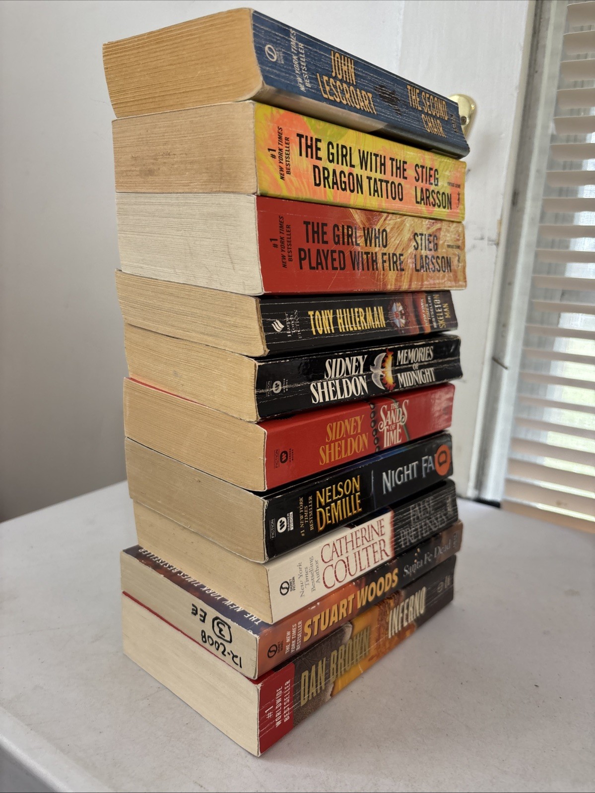 Lot of 10 – Mystery and Thrillers – Mixed Authors – FREE SHIPPING