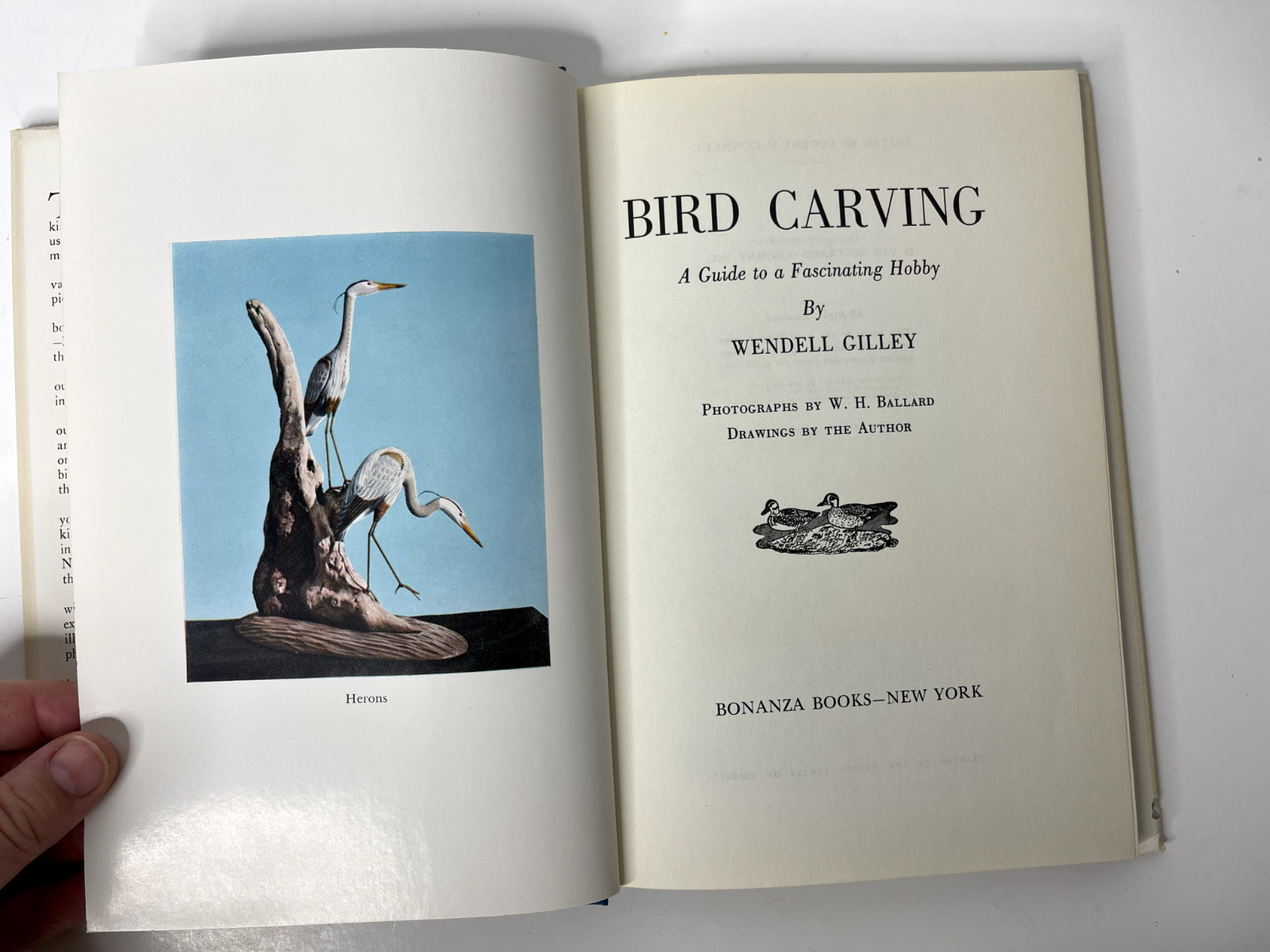 Bird Carving by Wendell Gilley, 1961. Hardcover Dust Jacket