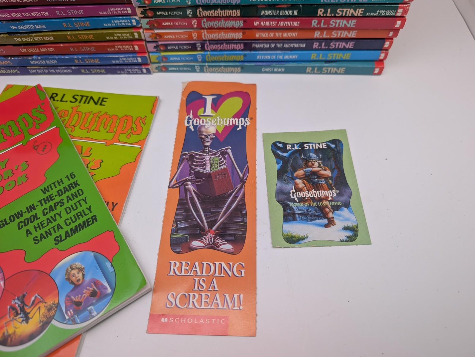 LOT OF 30: Vintage 90s RL Stine GOOSEBUMPS Books VG/EX All Different + Extras
