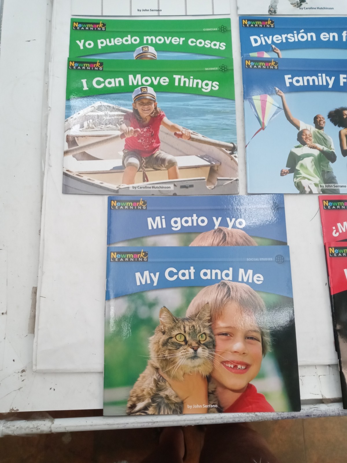 Kaplan Early Learning PB Set Eng & Spanish Ver. 8 titles 16 books total, #73019