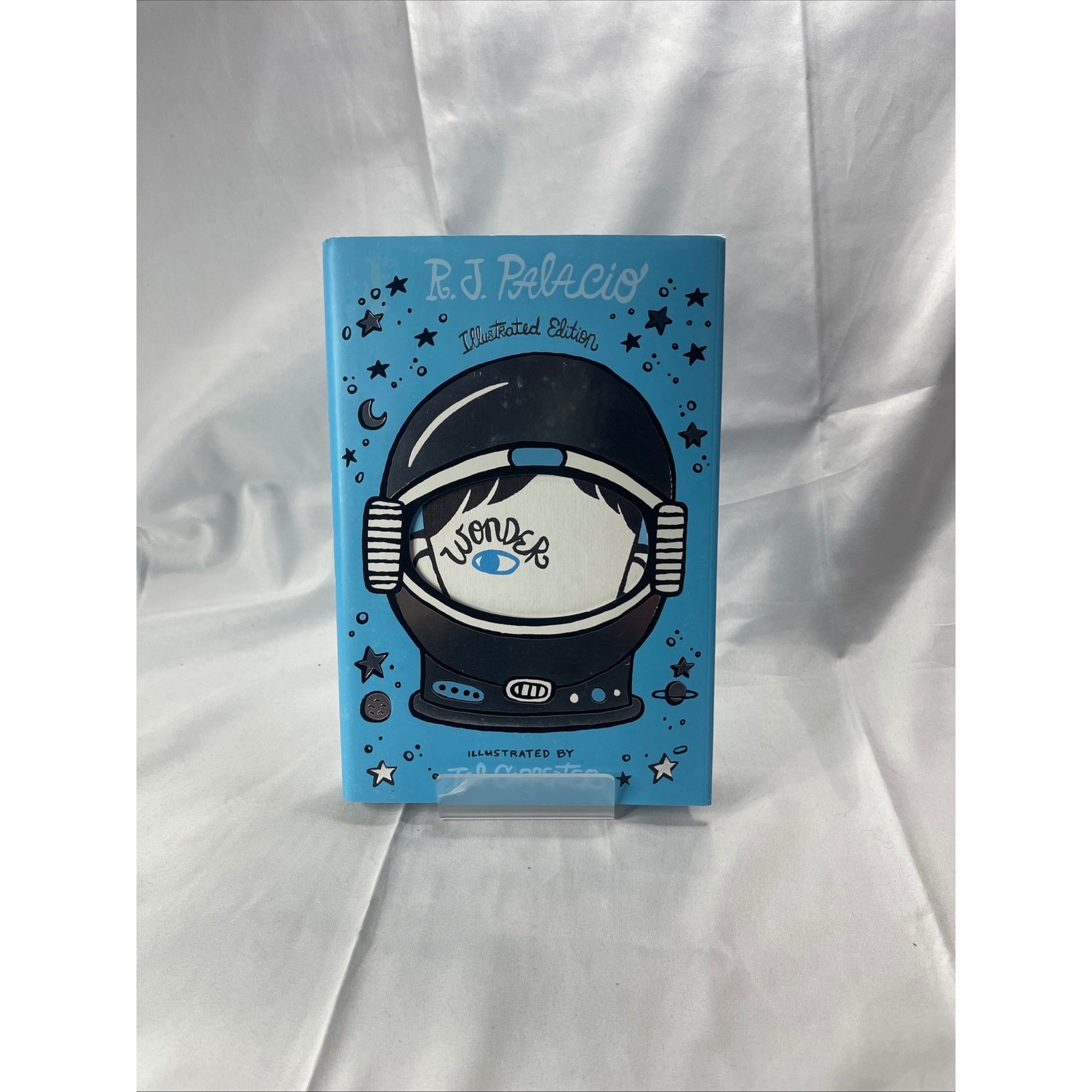 Wonder by R.J. Palacio First Illustrated Edition Hardcover Tad Carpenter 2022