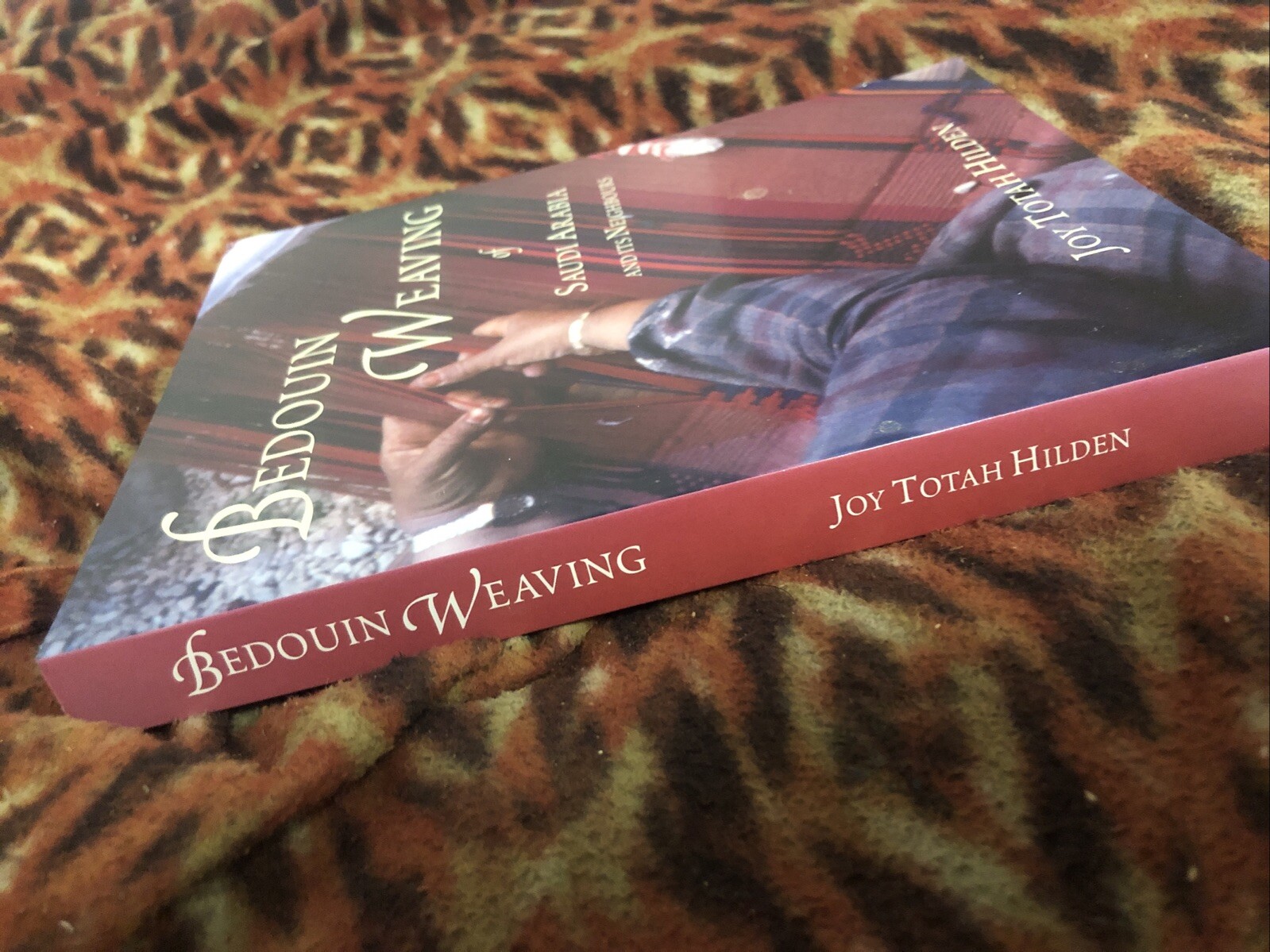 Bedouin Weaving of Saudi Arabia and Its Neighbours by Joy Totah Hilden (2010,…