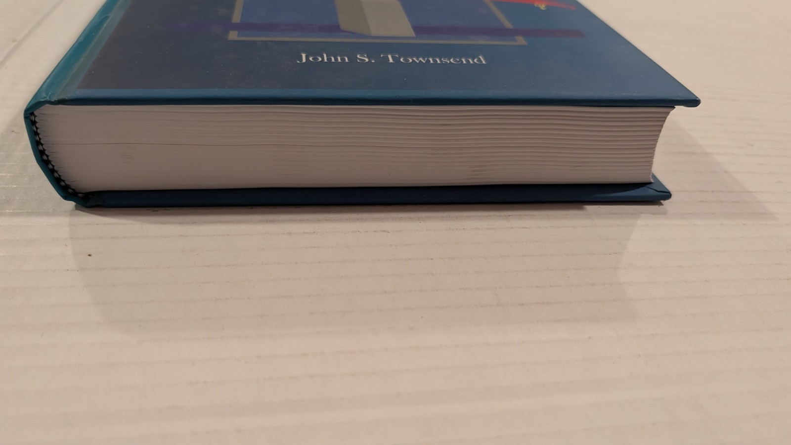 A MODERN APPROACH TO QUANTUM MECHANICS By John S. Townsend – Hardcover