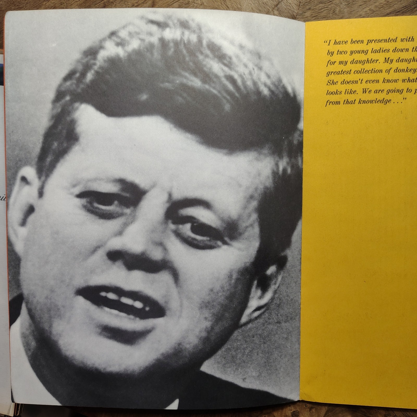 1960’s The Words Of John F Kennedy Max the Printer Robert Willis 24pg Brochure