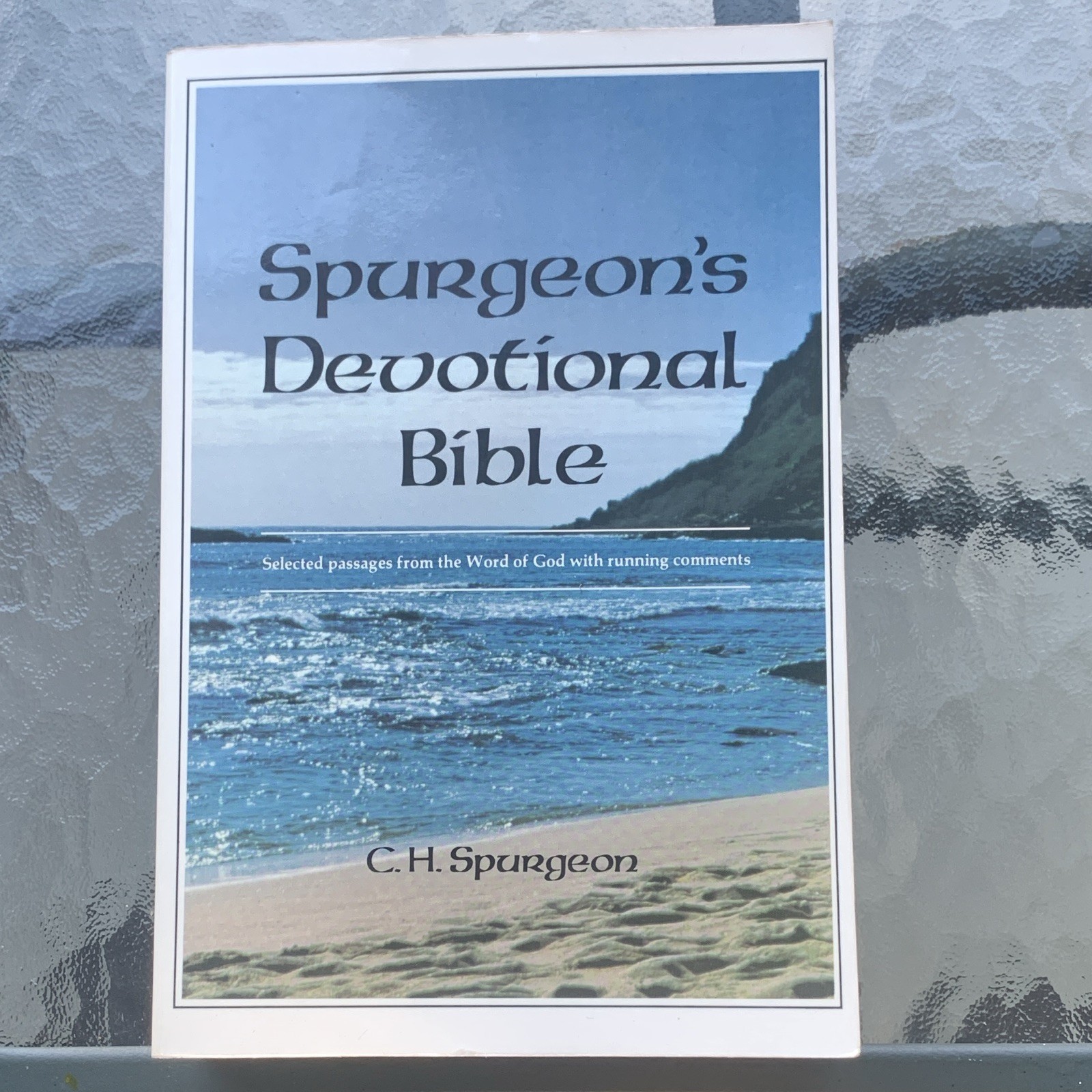 Spurgeon’s Devotional Bible by C. H. Spurgeon Paperback English World Devotions