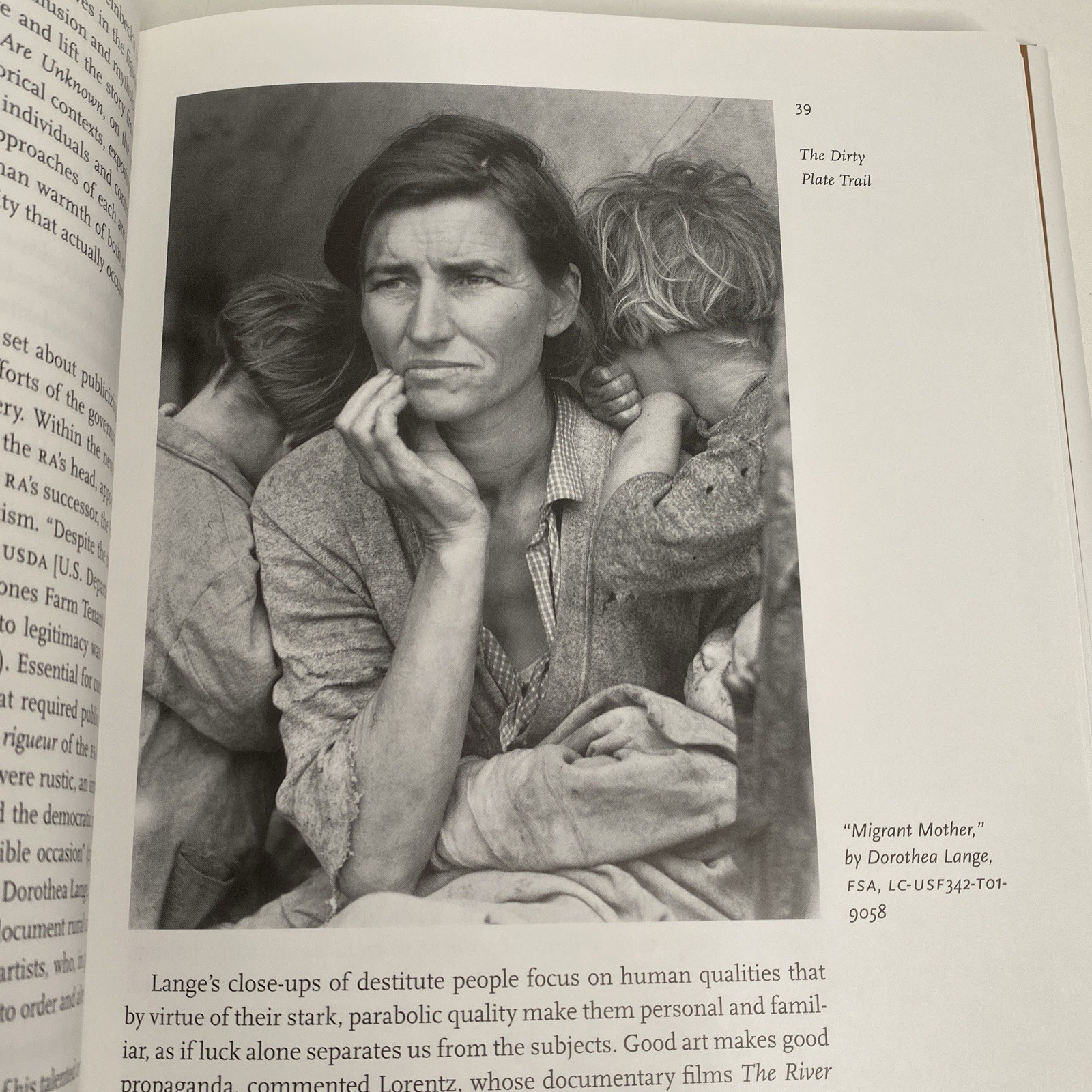 On the Dirty Plate Trail: Remembering the Dust Bowl Refugee Camps Migrants HC/DJ