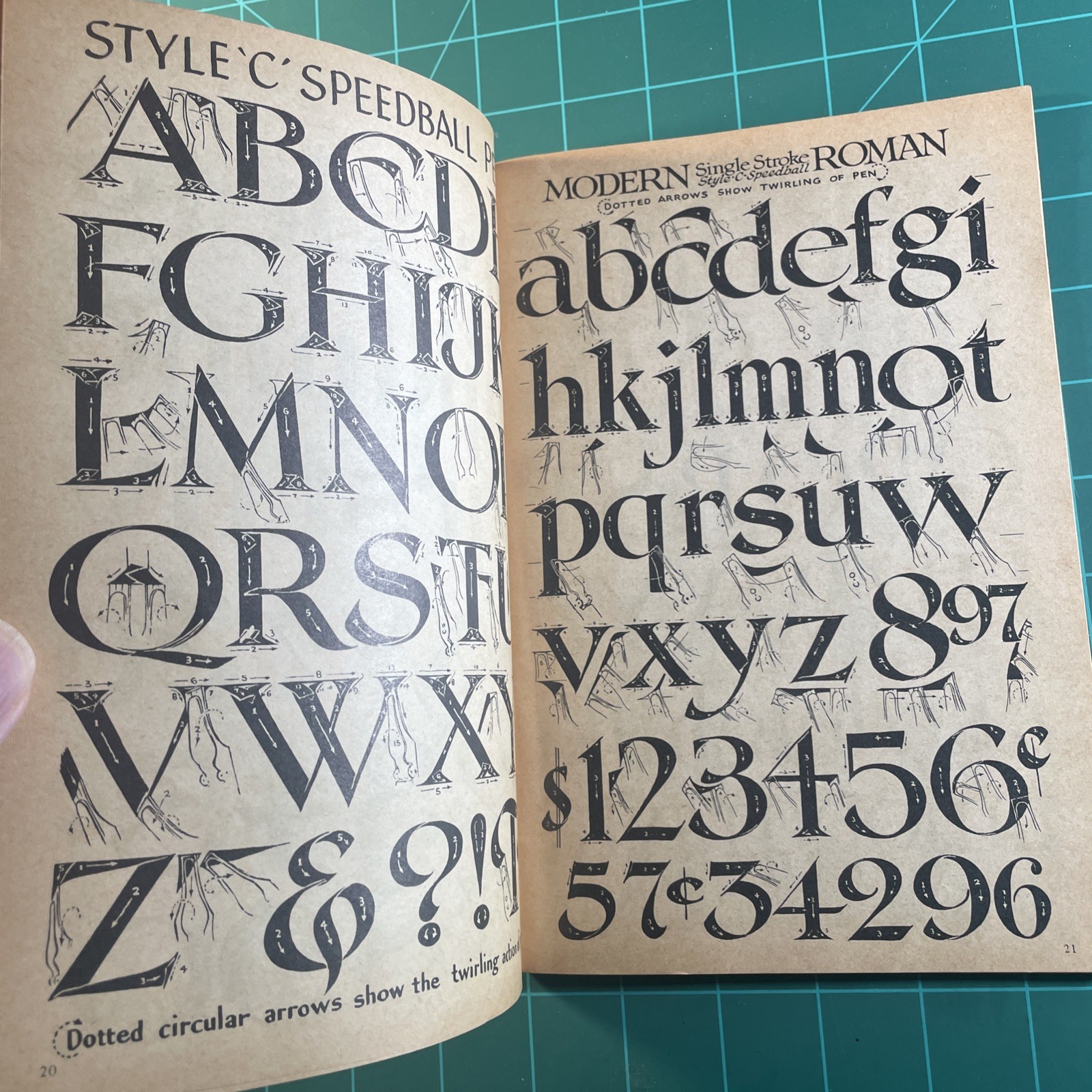 Speedball Textbook for Pen & Brush Lettering – 18th Edition