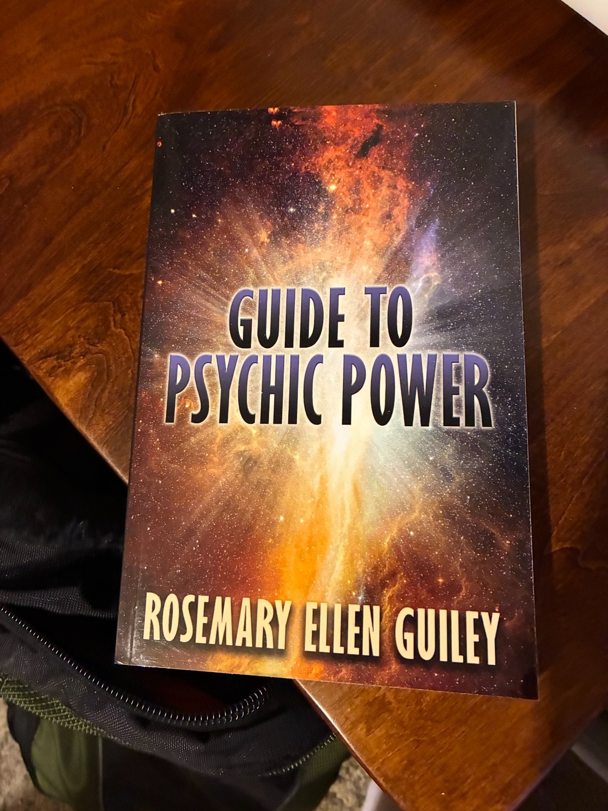 Guide To Psychic Power by Rosemary Ellen Guiley