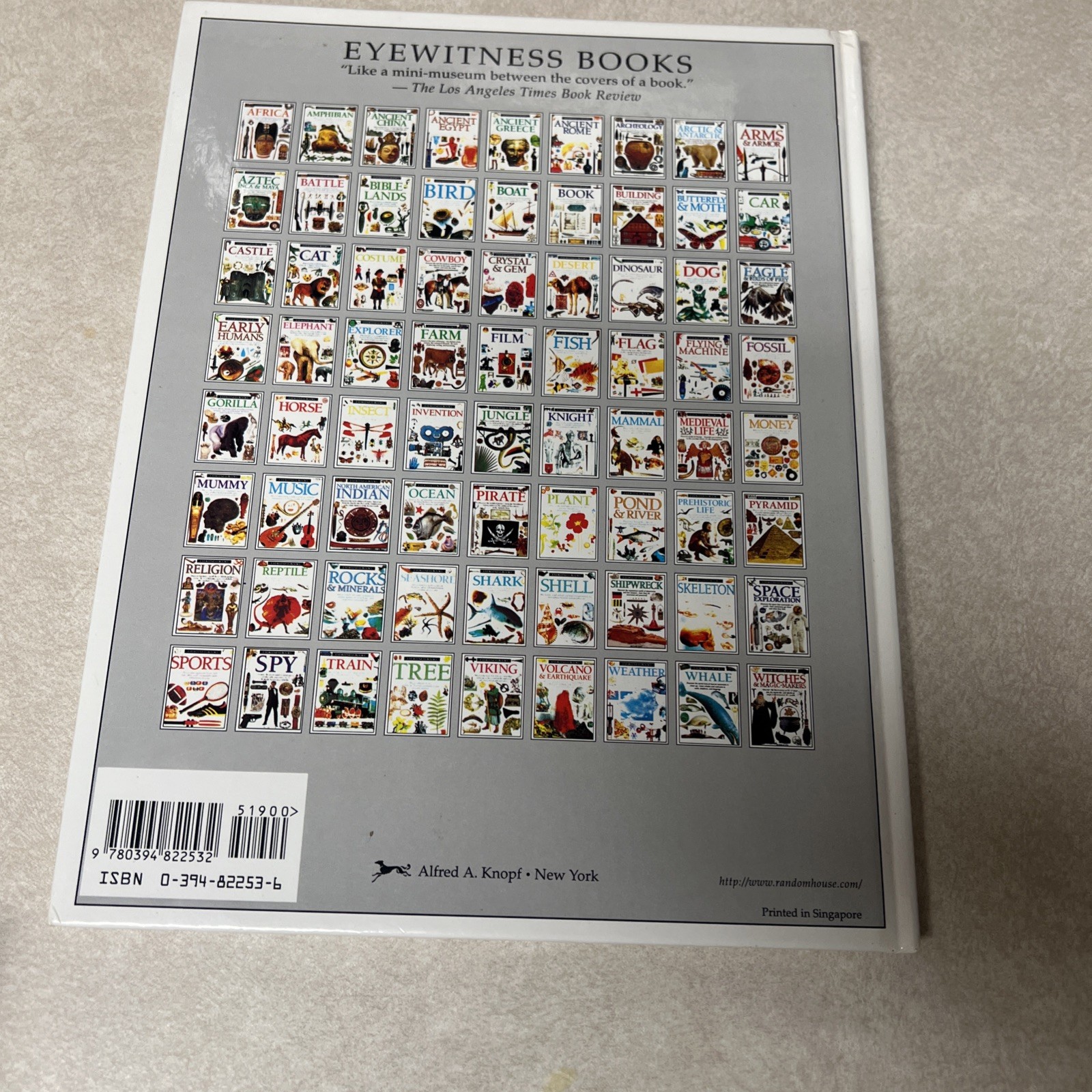 Dinosaur (Eyewitness Books) Hardcover-64 pages-1st Amer. Edition 1989–Very Good