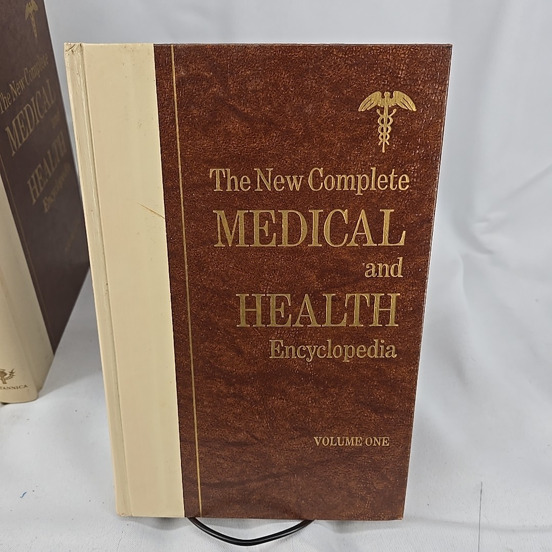 1982 Vintage – The New Complete Medical and Health Encyclopedia Four Volume Set